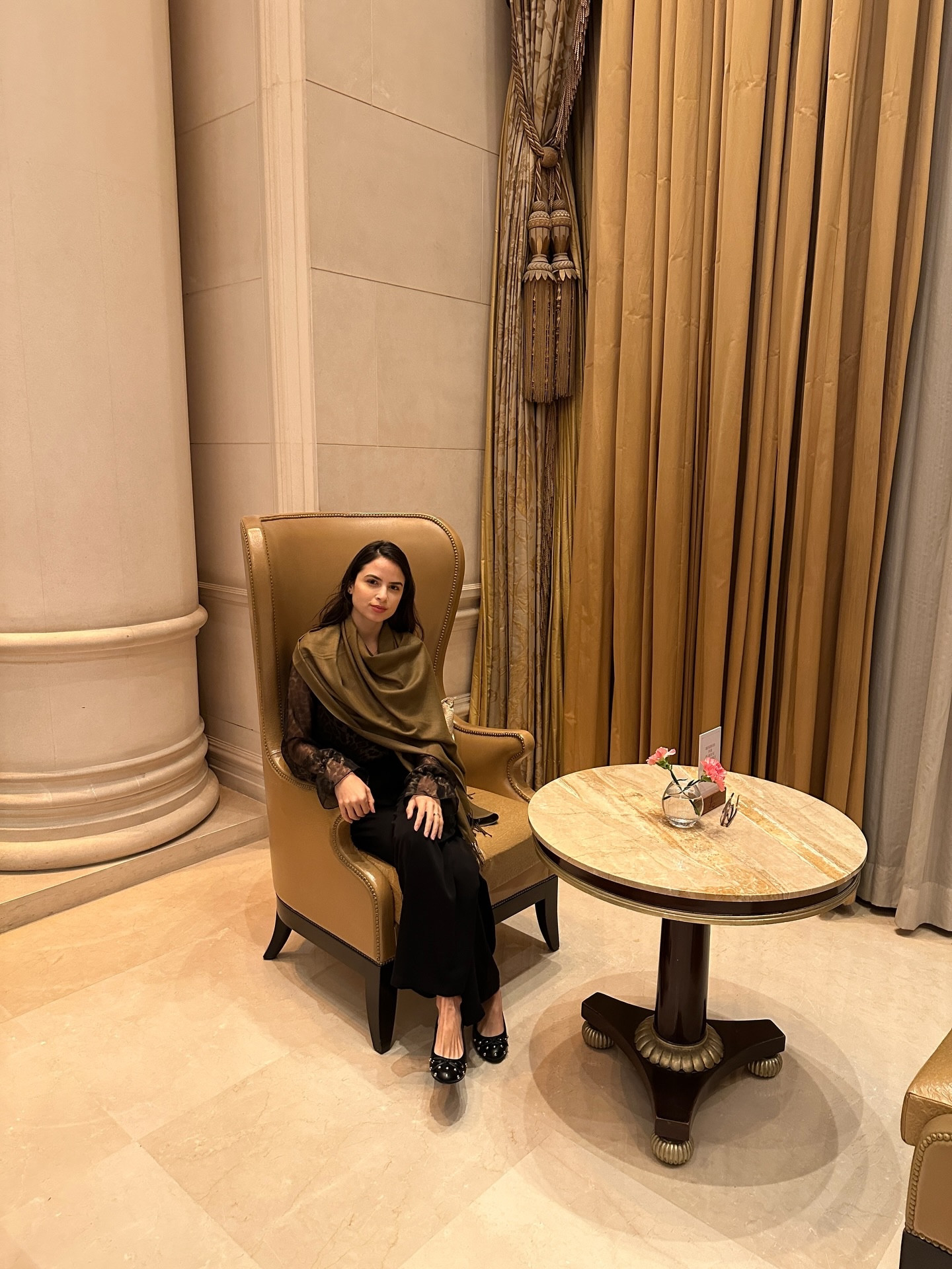 Que experiência maravilhosa conhecer New Delhi, foram 5 estados visitados… cada um com sua cultura, culinária… até idiomas! Que incrível a diversidade desse país! 😍😍 #india #newdelhi Earrings, party, fashion, fancy, classic, elegant, dress, white, black, beauty, sale, seasonal, travel, design, designer, dresses, shirts, pants, blazers, skirt, sunglasses, bags, bikini, belt, coat, boots, sale, hat, cap, bag