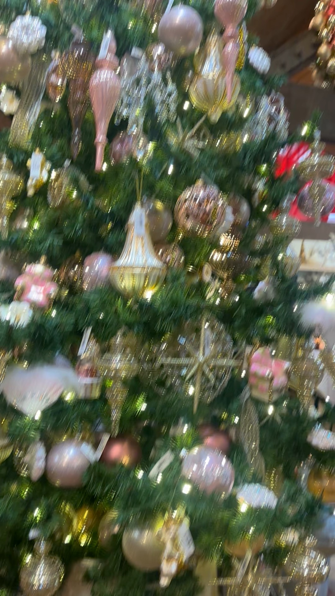 An elevated take on last-minute holiday finds, centered around the Christmas tree.
#christmastree #luxurydecor #holidaycuration #lastminuteholiday

#LTKGiftGuide #LTKHome #LTKHoliday