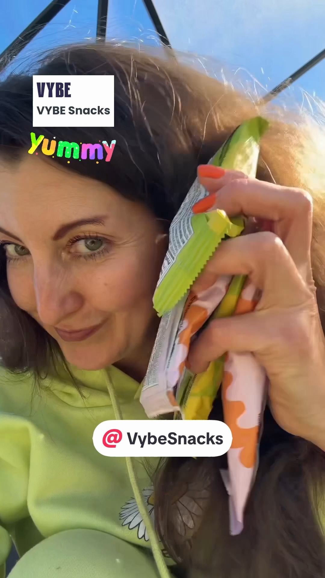 🥥✨ Snack smarter with Vybe!
Just tried these savory snack bars — Ginger Turmeric & Lemon Mint 🌿
Crunchy, flavorful, and guilt-free — no added sugar, gluten-free, and totally plant-based!
Perfect when you want something healthy and satisfying 😋

#LTKdayinmylife #LTKvlog #LTKOver40