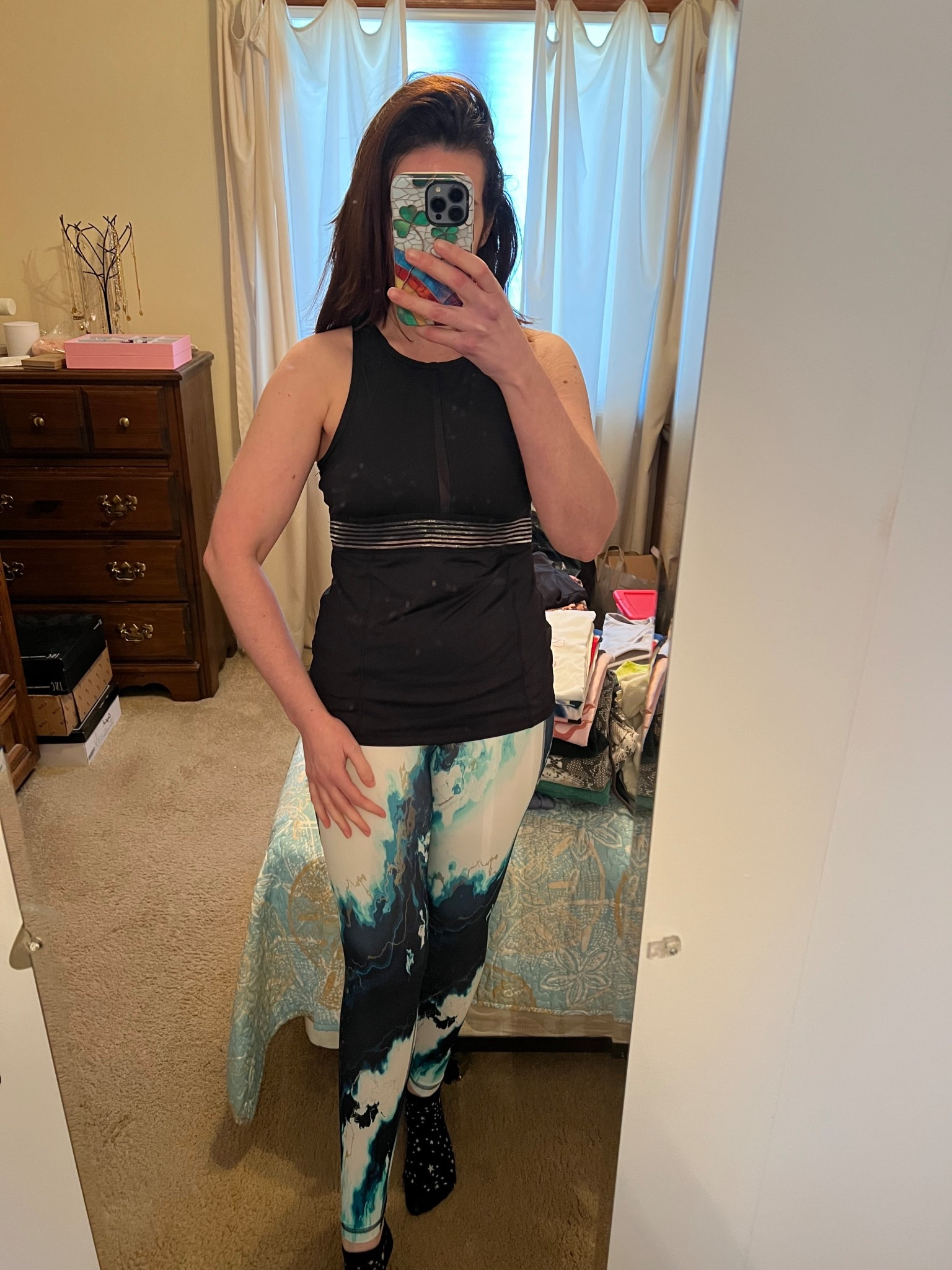 Black mesh workout top (m). Green multicolor workout leggings (s). #workouttop #top #blacktop #blackworkouttop #meshtop #leggings #workoutleggings #multicolorleggings #fitnessgear #activewear 

#LTKActive #LTKfitnessgoals #LTKootd
