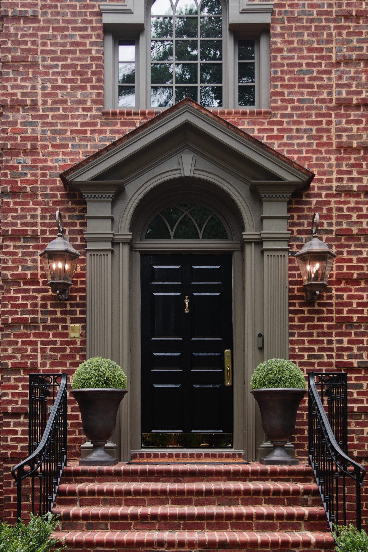 Today on ChrisLovesJulia.com we’re sharing the evolution of our front door and its many paint colors 🧐 linked my front porch decor below!

Urn planters, faux boxwood topiary, door mat, outdoor sconce, door hardware, kick plate

#LTKHome #LTKStyleTip #LTKSeasonal
