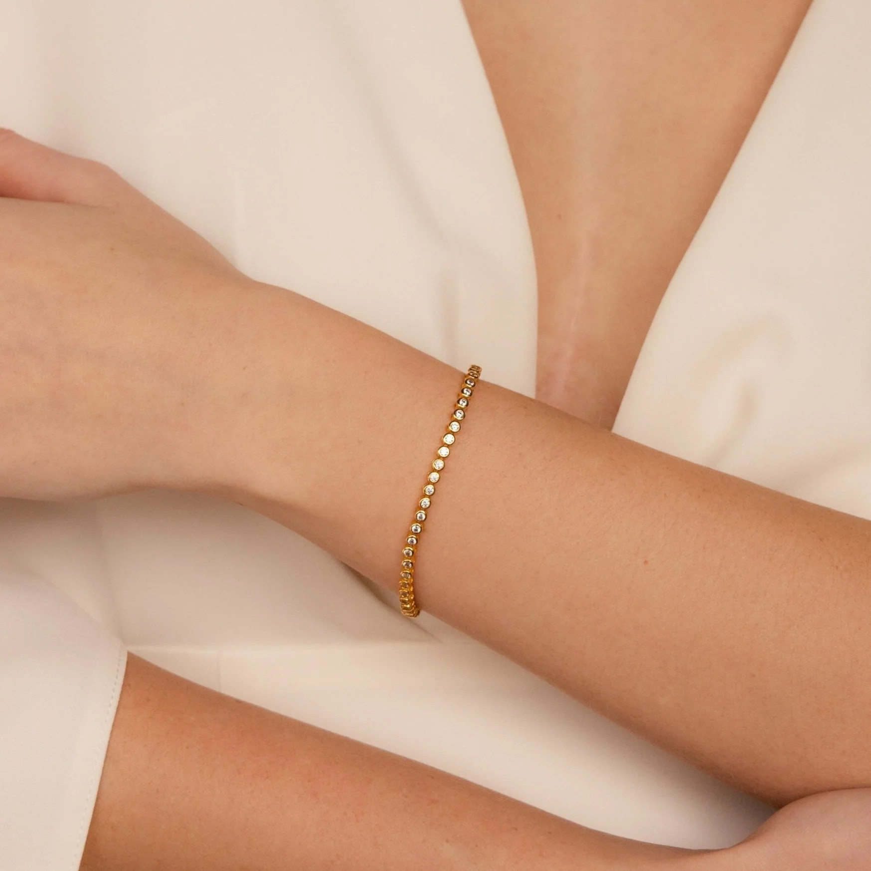 Dainty Diamond Bezel Tennis Bracelet | Caitlyn Minimalist | Caitlyn Minimalist