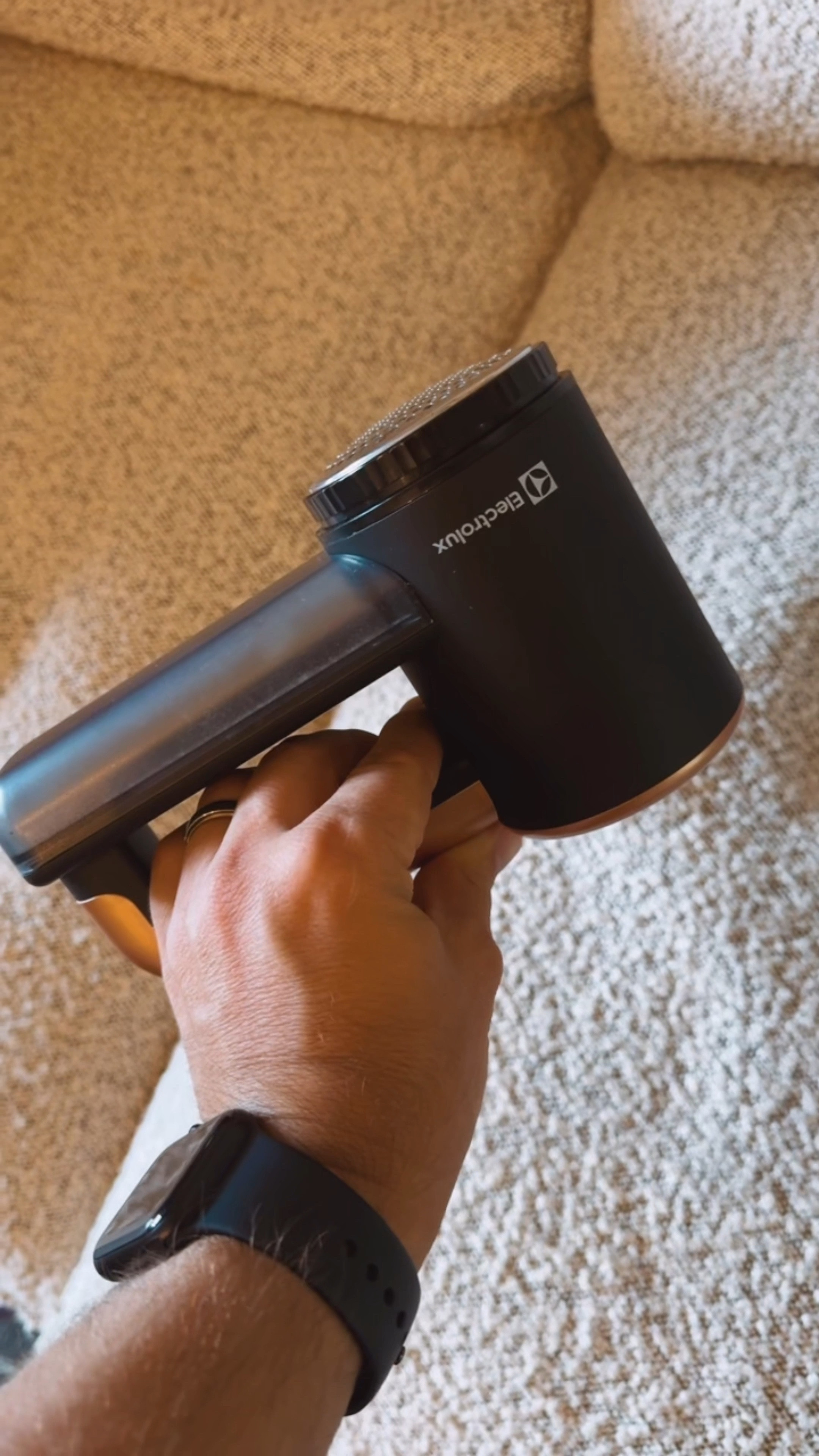 My new electrolux from #amazon fabric shaver EATS!!! 

#LTKHome #LTKFindsUnder50 #LTKGiftGuide