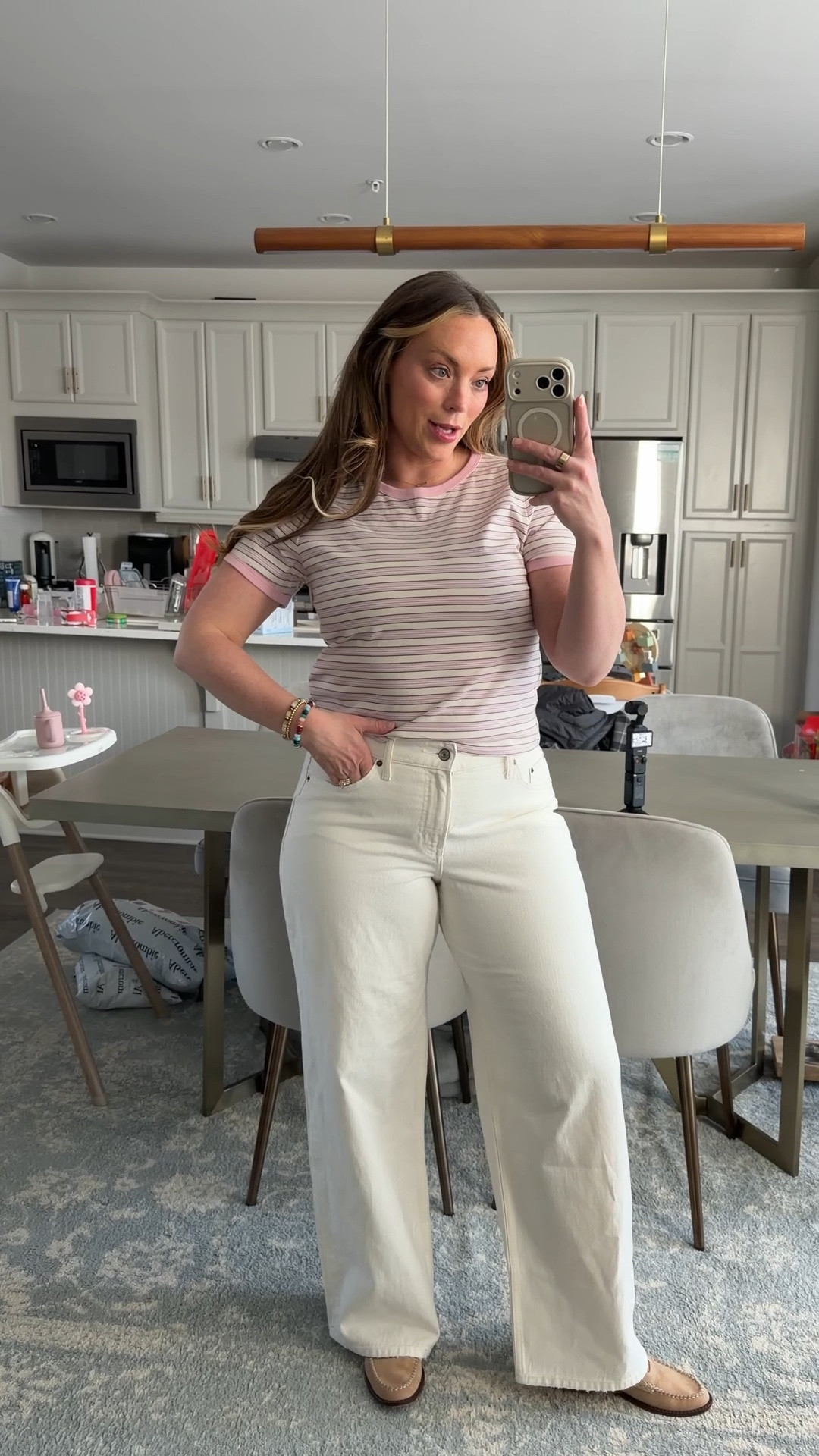 Casual outfit jeans and a tee 🩷

#LTKmomlife #LTKSeasonal #LTKMidsize