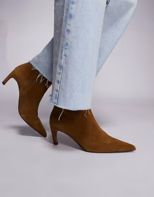 River Island suede pointed kitten heeled boots in tan | ASOS | ASOS (Global)
