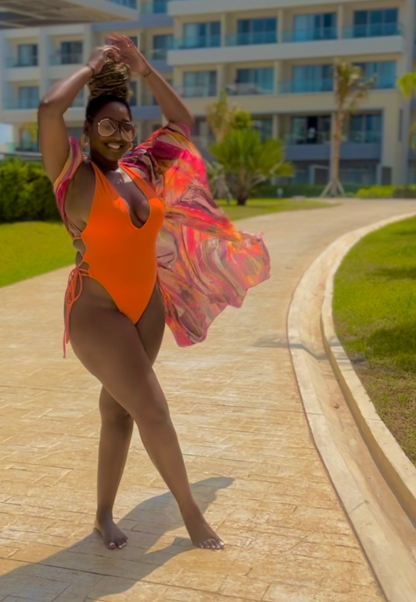 Orange will always POP on vacation !🧡

#LTKstyletip #LTKswim #LTKtravel