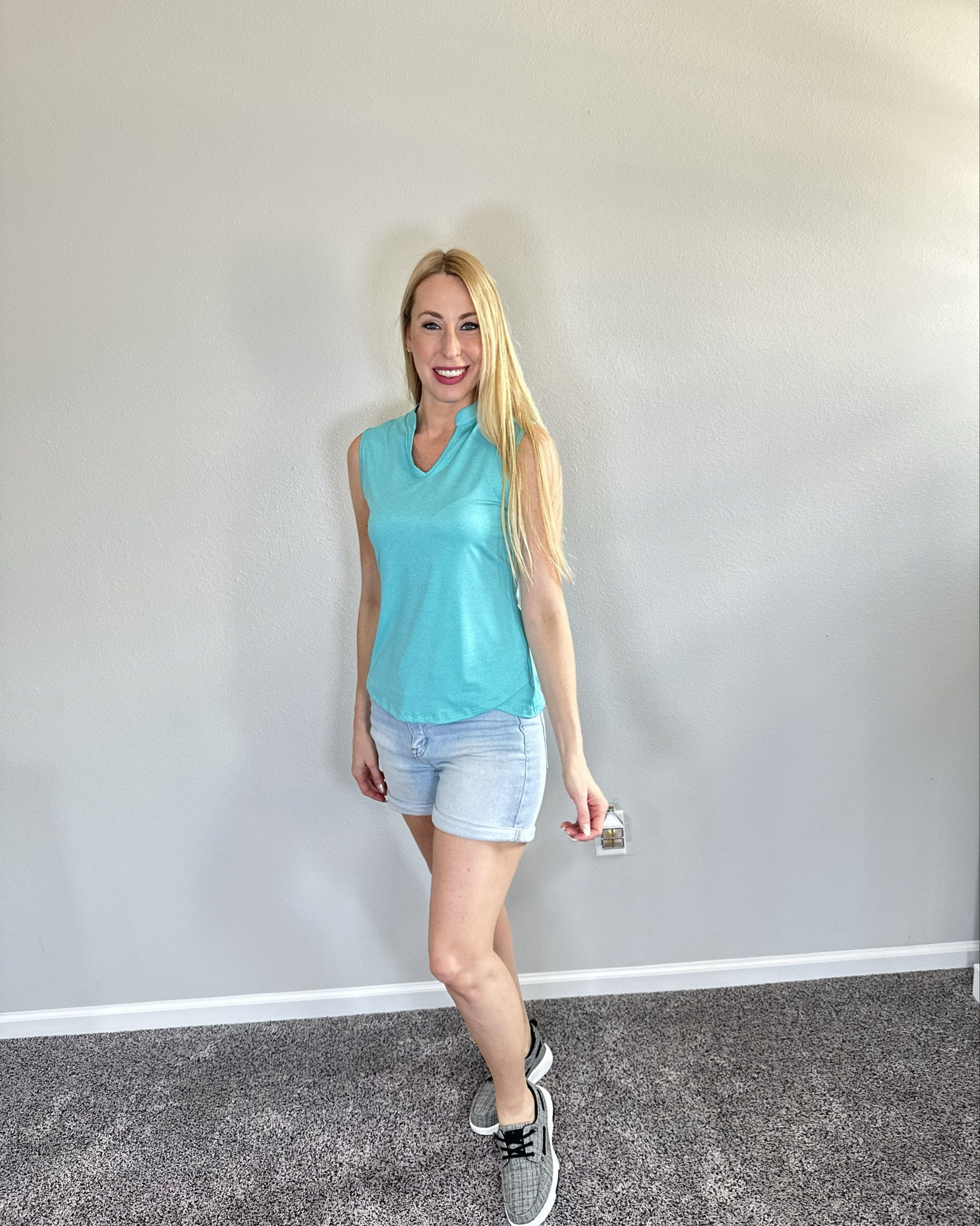 Athletic Tank Top
🩵 moisture wicking 
🩵stretchy and so soft
🩵 wearing size small

#LTKfitness #LTKfindsunder50 #LTKActive