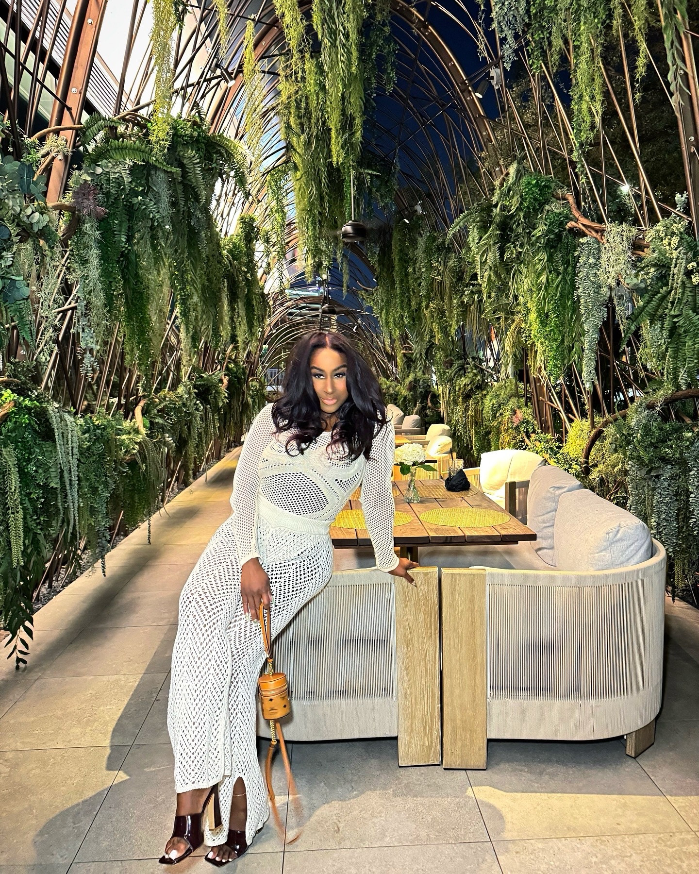 Casual night out  💚🤎🤍

#LTKStyleTip #LTKFindsUnder100 #LTKParties