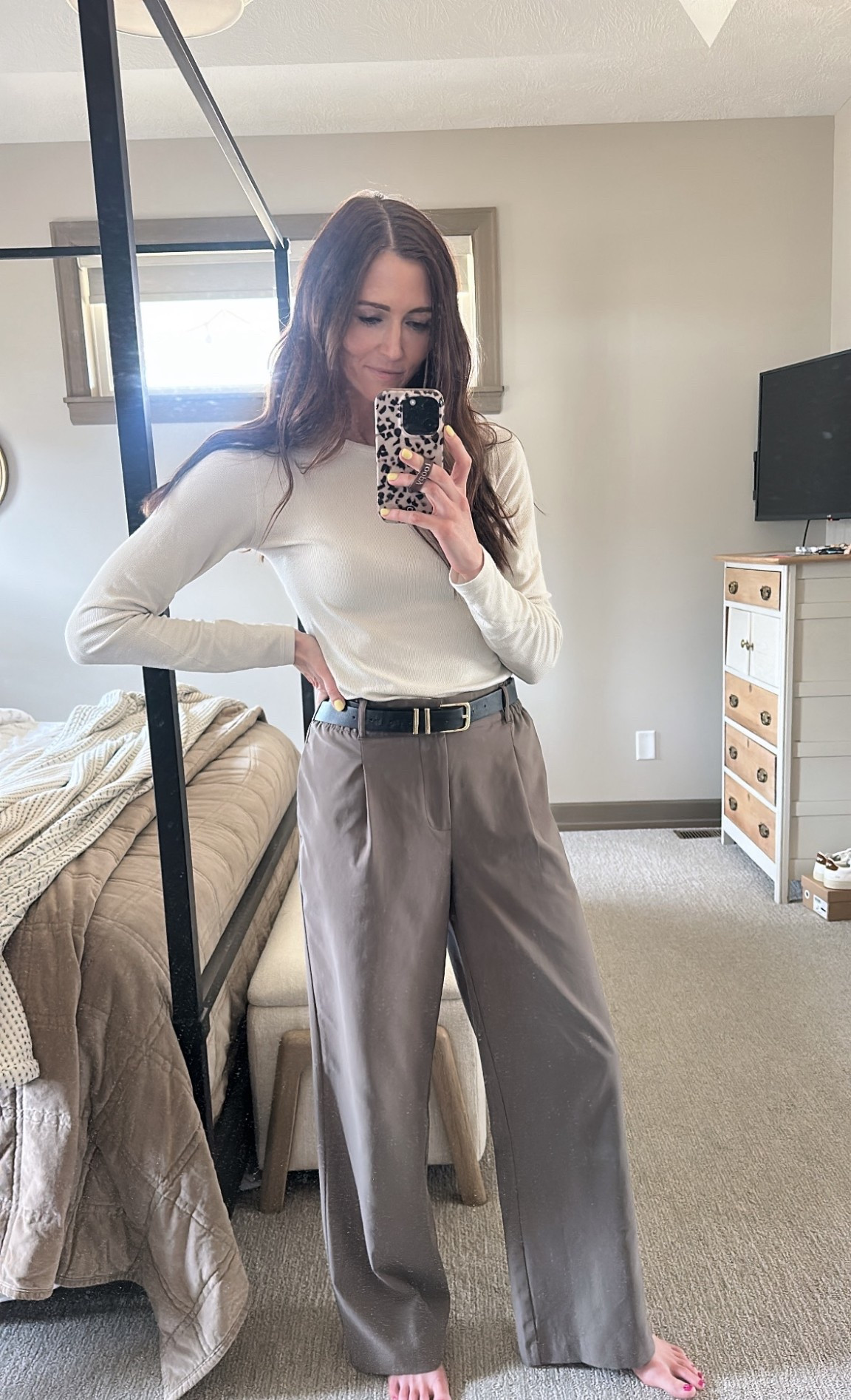 Lululemon long sleeve tshirt
Wide leg beyond yoga pants


#LTKootd #LTKWorkwear