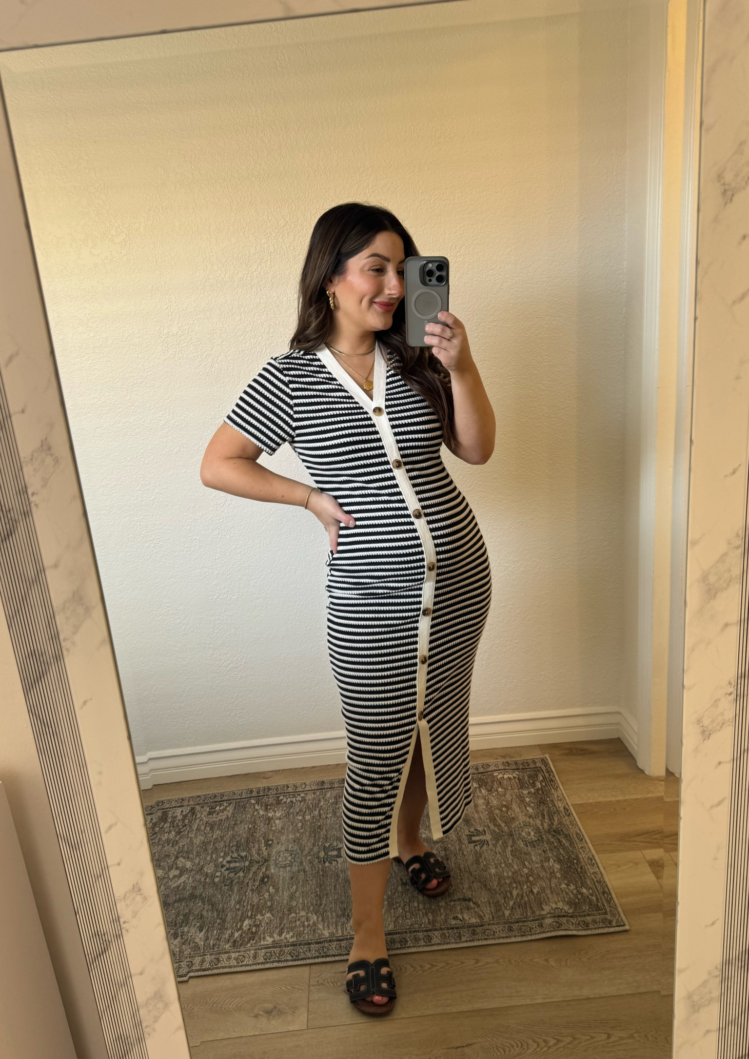 Size small summer dress- petite friendly

#LTKbump #LTKSeasonal #LTKfindsunder50