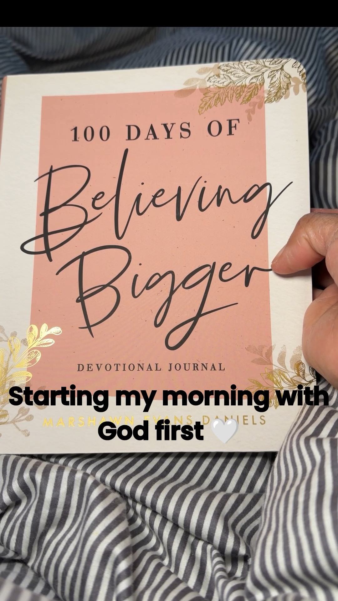 2026 is for believing bigger, praying bigger, and showing up bigger 💛
This journal will be part of my daily routine and I love it.
Grab yours through my LTK — you won’t regret it ✨

#LTKFinds #LTKHome #LTKLifestyle #LTKSelfCare #MorningRoutine
#DevotionalJournal #FaithBasedLiving #ChristianLifestyle #PersonalGrowth
#CozyVibes #IntentionalLiving #SelfCareMom #Over40Lifestyle #DailyRituals

#LTKmorningroutine #LTKselfcare #LTKHome