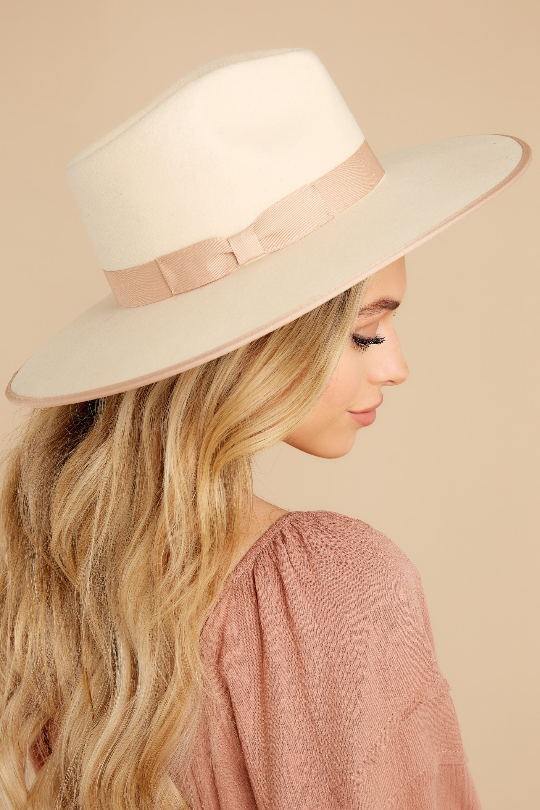 Ivory Rancher Hat | Red Dress 
