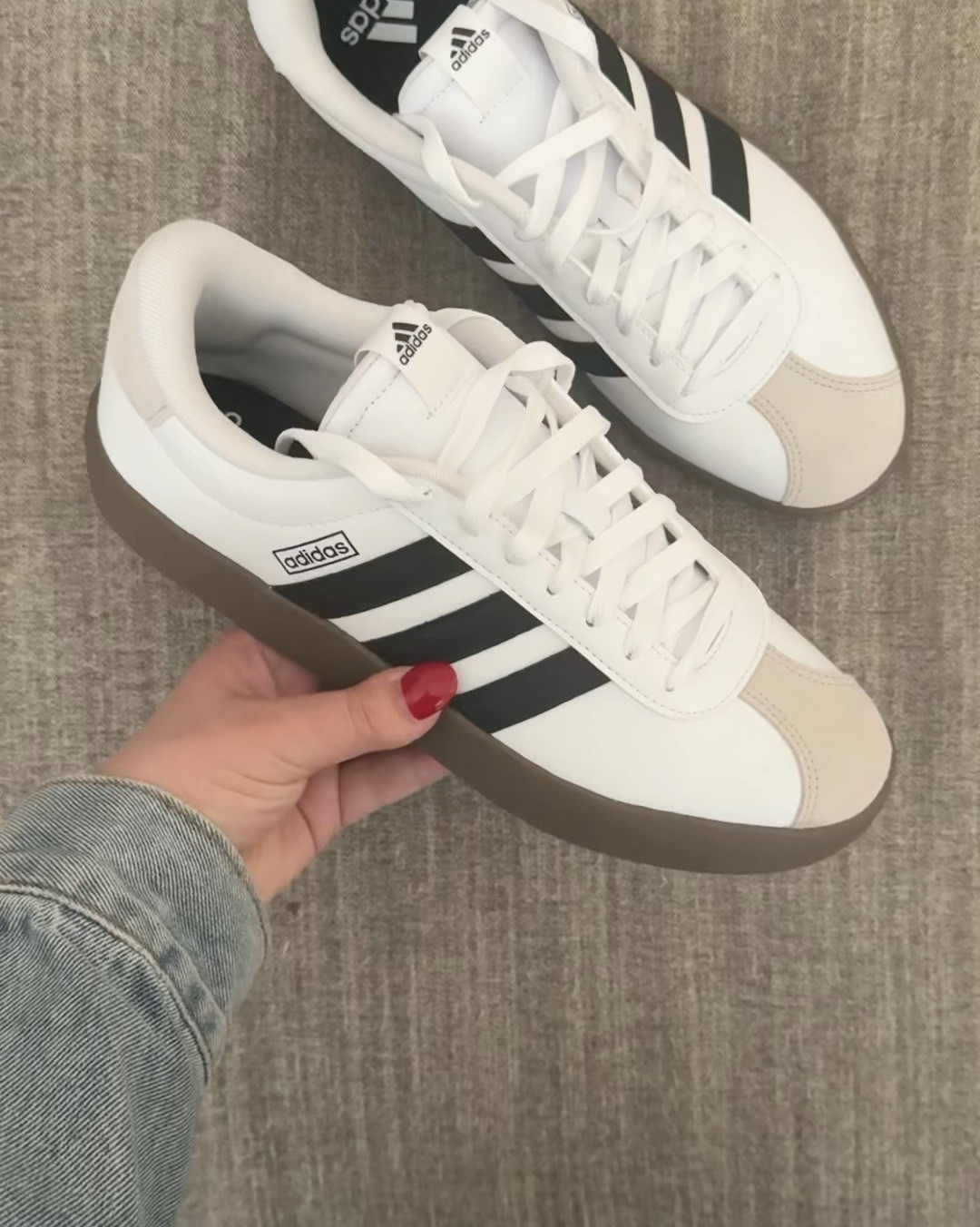Casual + classy women’s sneakers! Love these with jeans, a skirt, or some fun colors pants.

Women’s sneakers, work sneakers, women’s shoes, casual shoes 

#LTKFindsUnder100 #LTKShoeCrush #LTKWorkwear