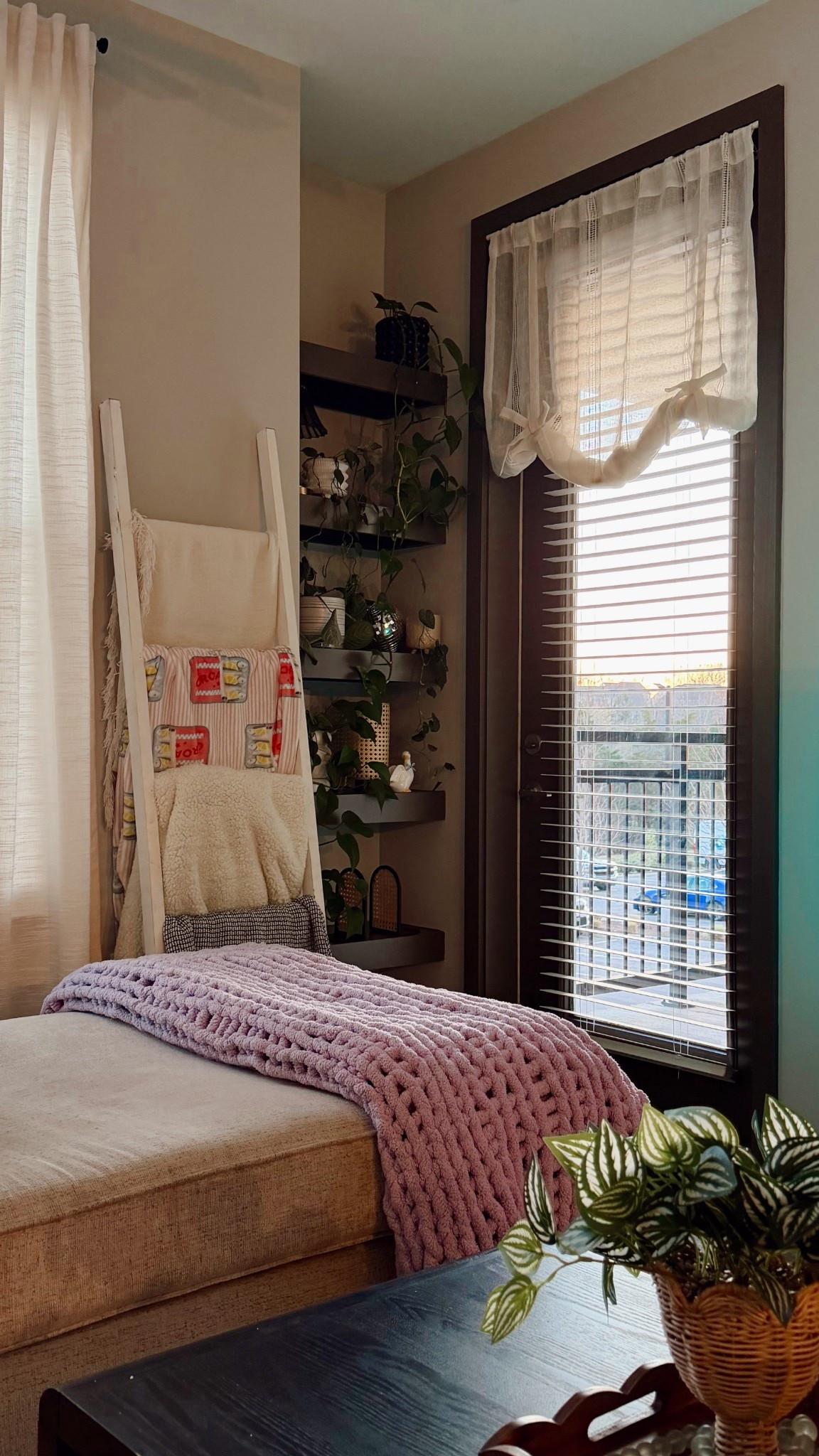 a balloon curtain above my patio door was DEF the move🙌🏻☀️😍

#LTKSpringSale #LTKdayinmylife #LTKHome