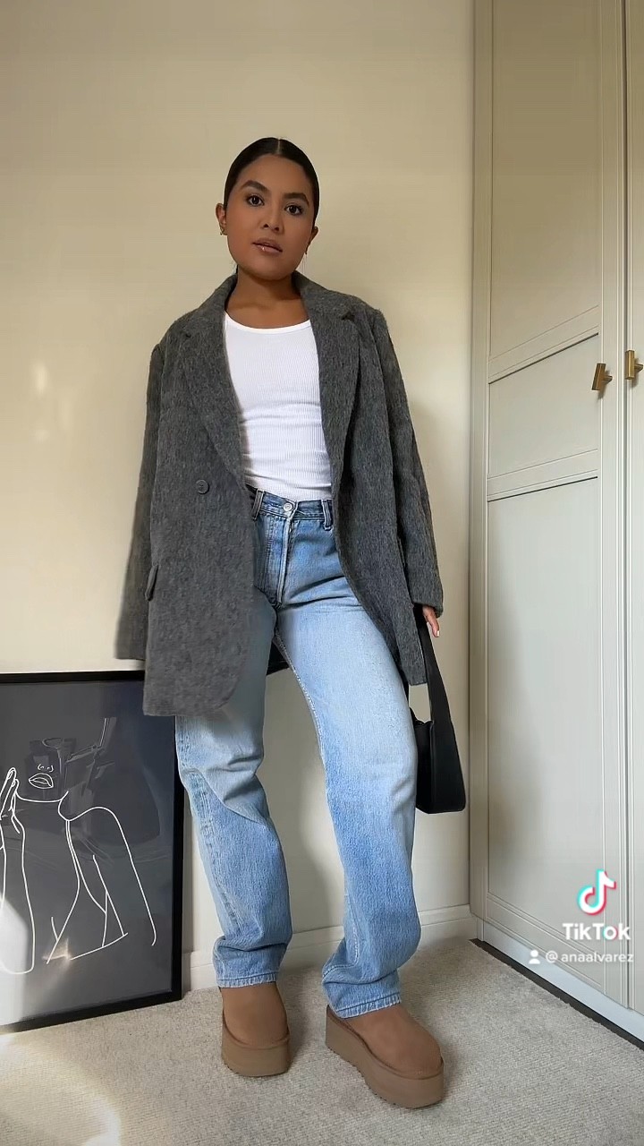 Size small blazer

Ugg ultra mini platforms outfit 


#LTKshoecrush #LTKunder100 #LTKsalealert