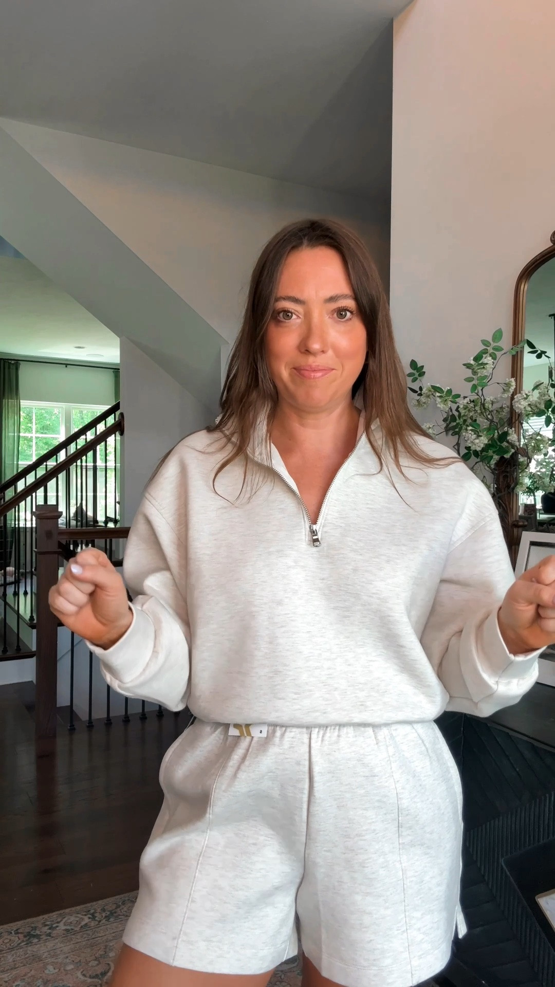 Old navy bounce fleece sets! On sale for under $50 and so many colors. Wearing oatmeal!


Old navy set
Old navy activewear