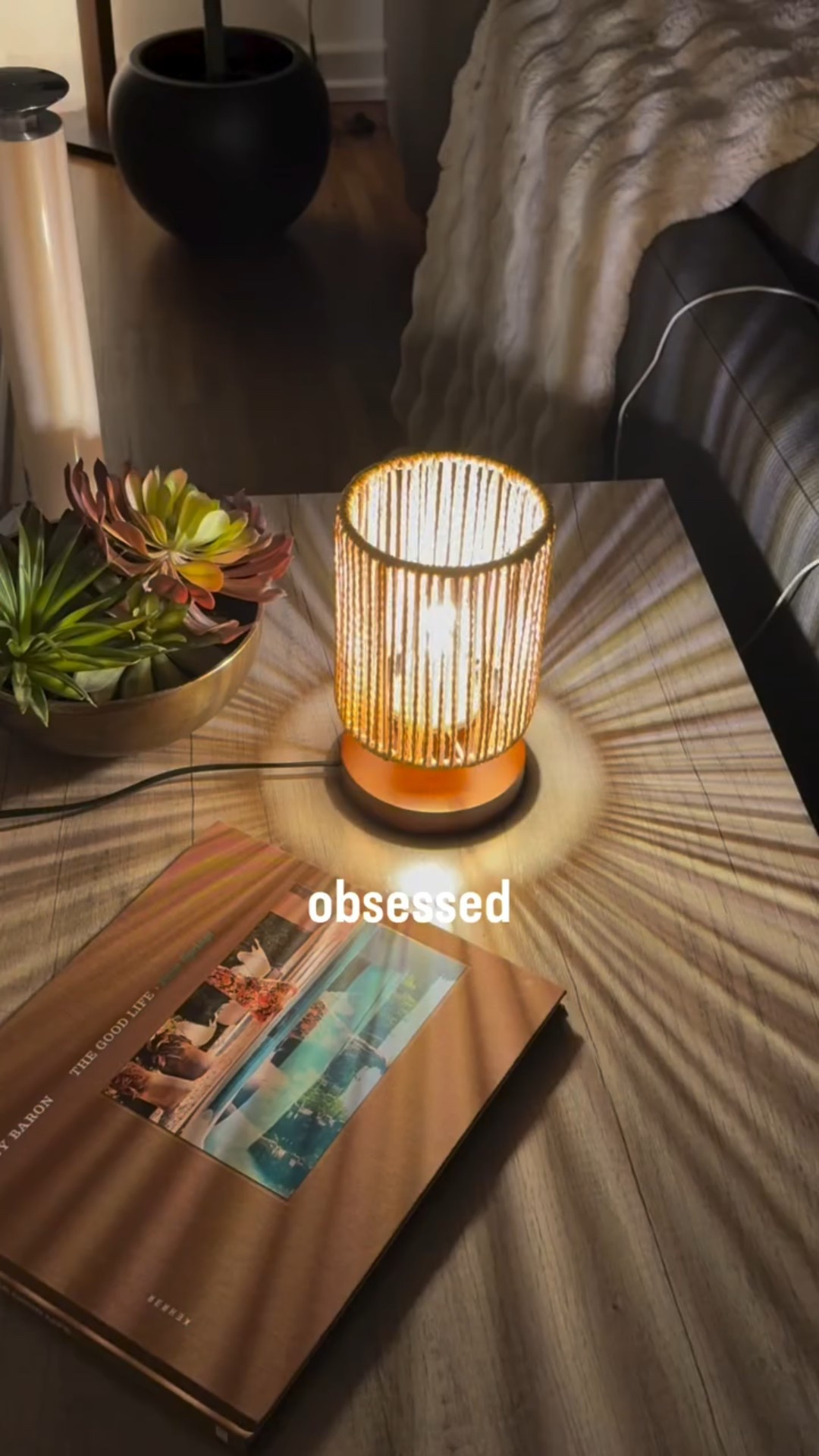 Meet my new bestie! ✨ I’m still on my quest over here to replace the lighting of all of my Christmas trees. This one is so good. I love all the shadows and it gives off a candlelight warm glow, and it is under $20!! Details in 💬

#ambientlighting #cozyvíbes #warmglow #cozyhome #hyggehome