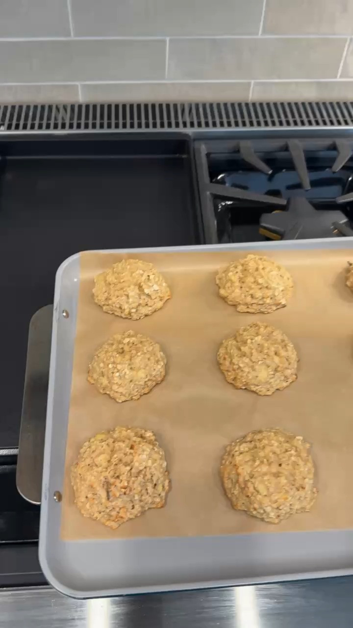 Caraway bakeware lasts so long !!

caraway, caraway bakeware, baking, cooking, baking trays, sheet pans, sheet pan dinner, grace white 

 

#LTKfoodie #LTKOver40 #LTKHome