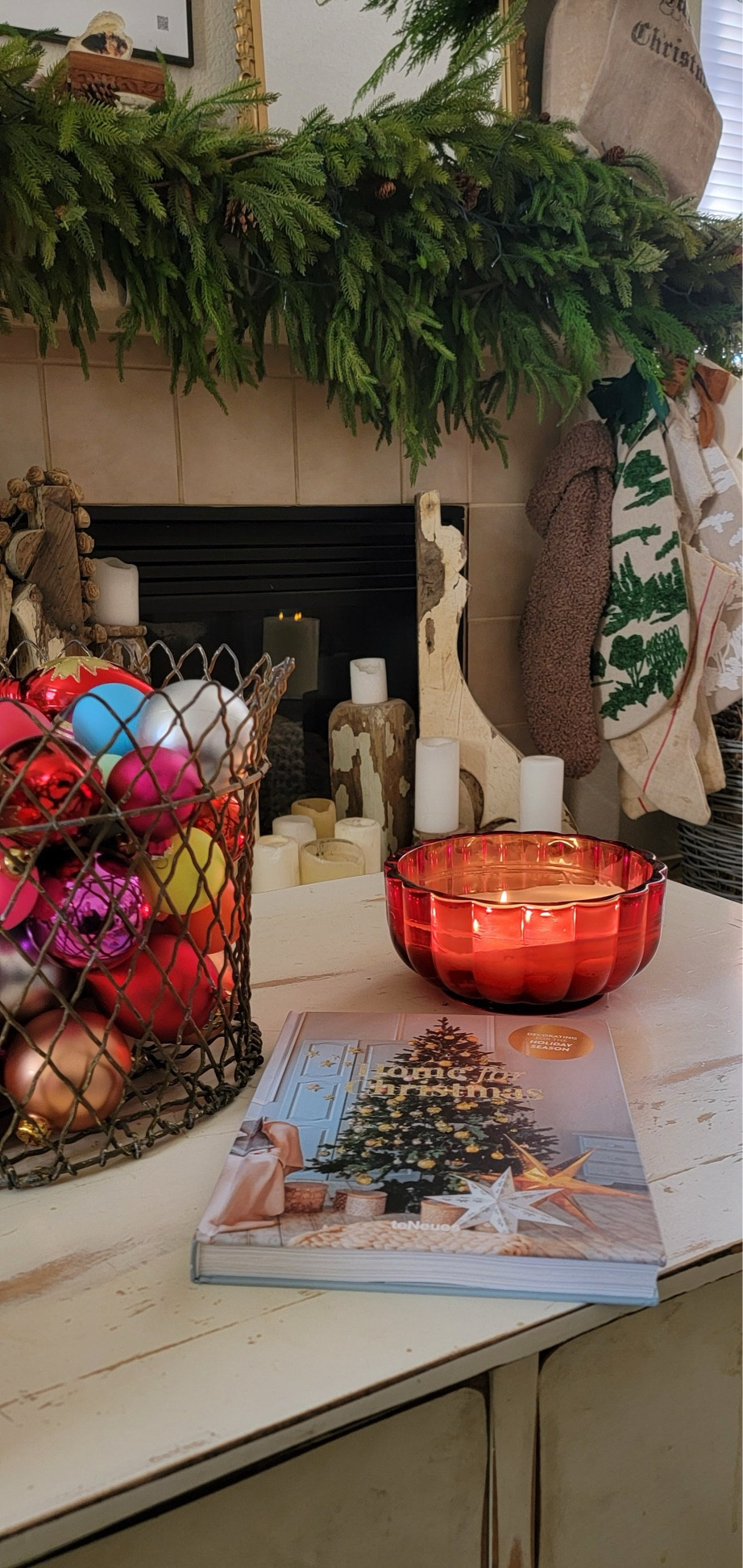 #coffeetabledecor

#LTKSeasonal #LTKHoliday #LTKHome