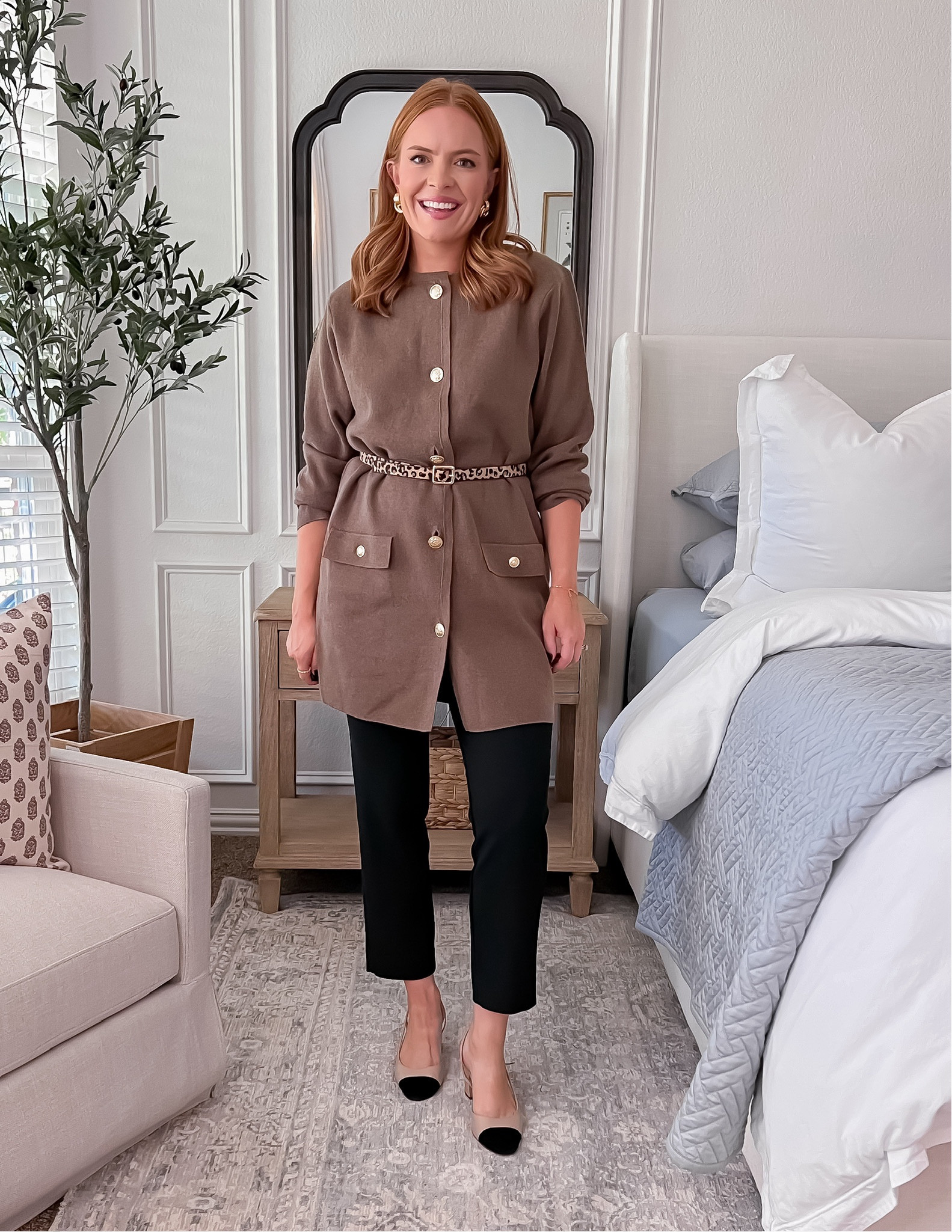 I love the details of this look! The shoes, the leopard belt, the coat. 😍

#LTKSeasonal #LTKStyleTip #LTKWorkwear