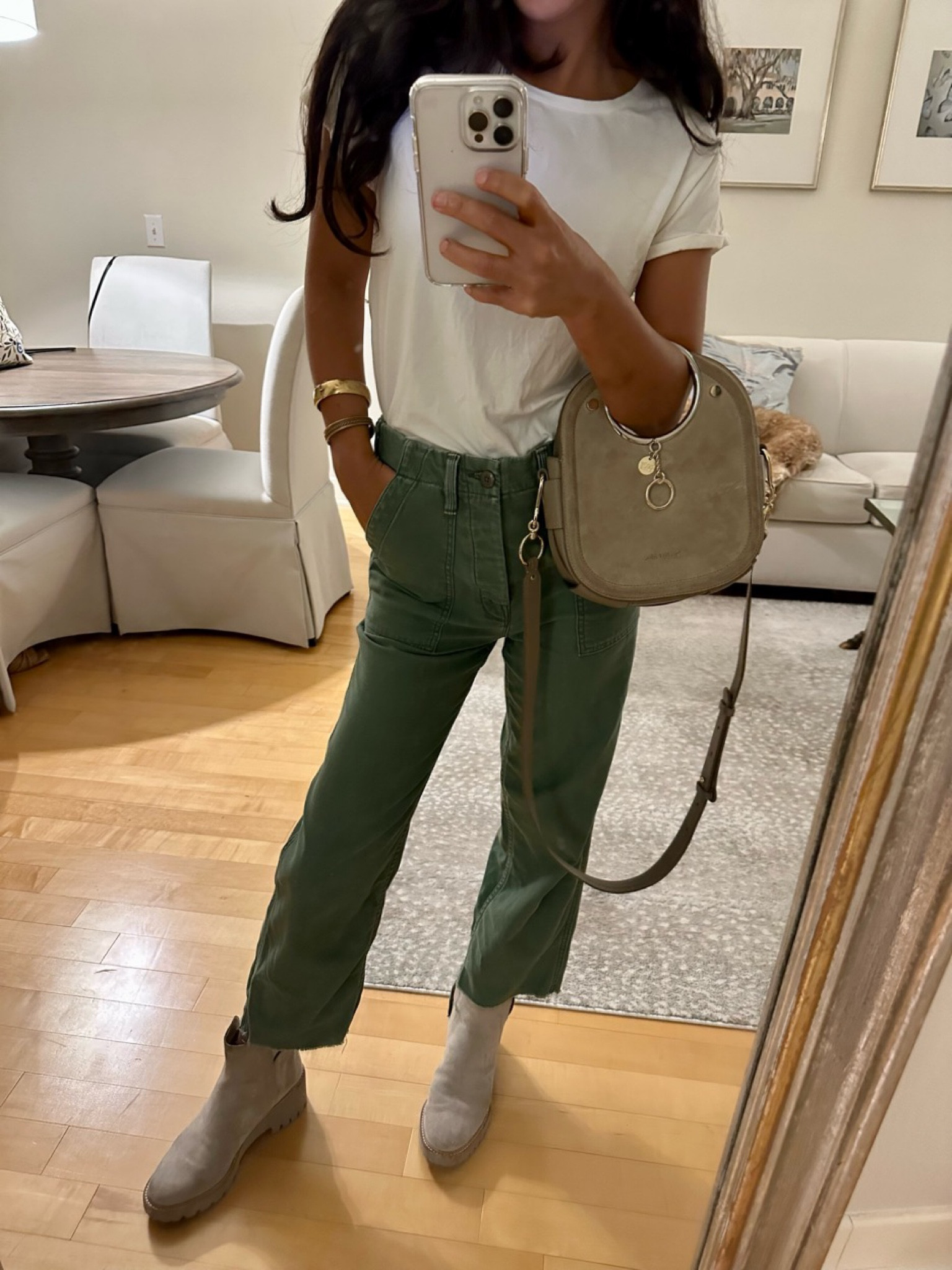 Mother Patch Pocket Private Ankle 

Color: Rogerthat