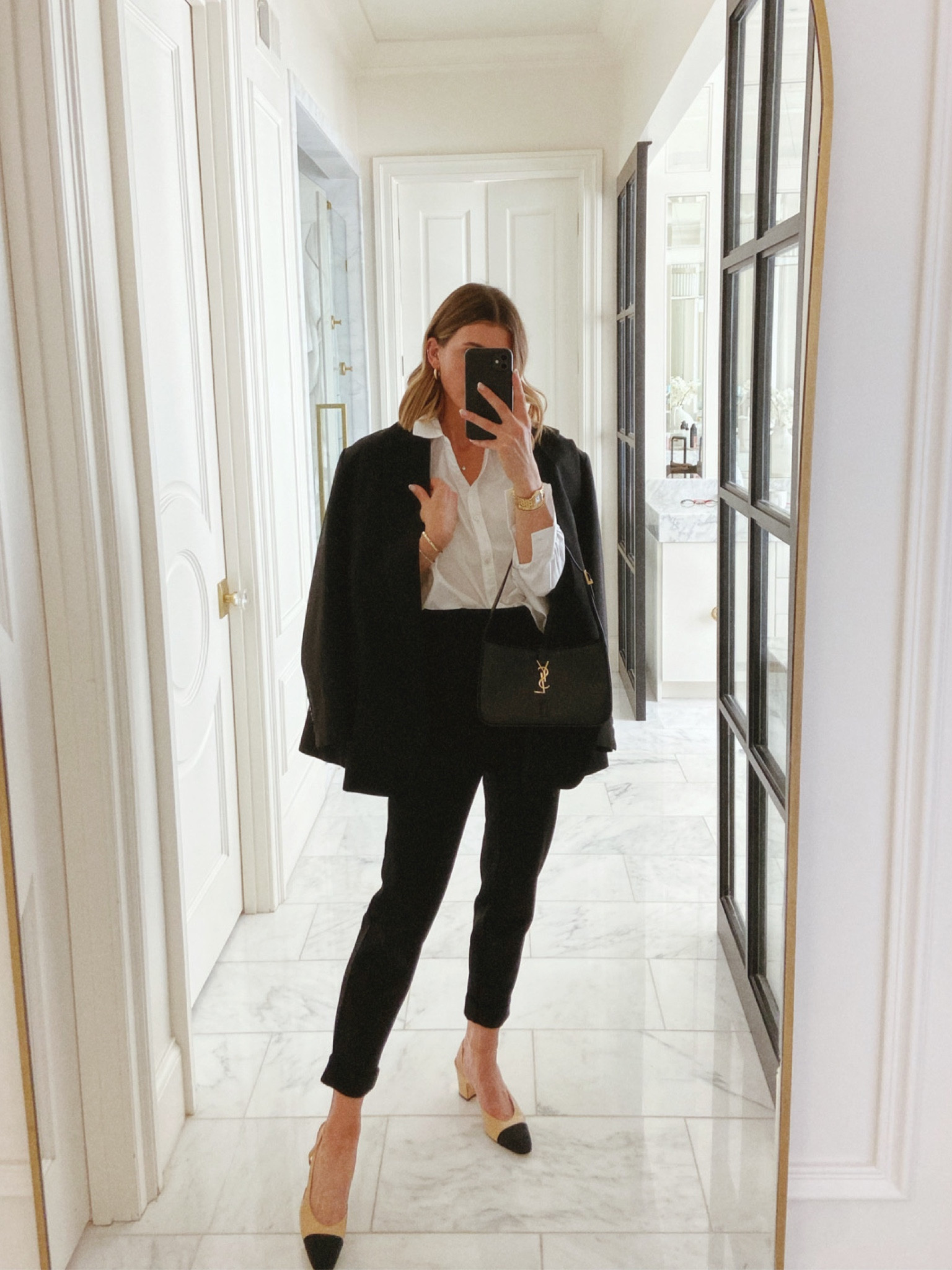 Fall workwear. Simple but chic look for the office. I'm 5'7 for reference and wearing size small in the top, blazer and fitted trouser. All fit tts. 