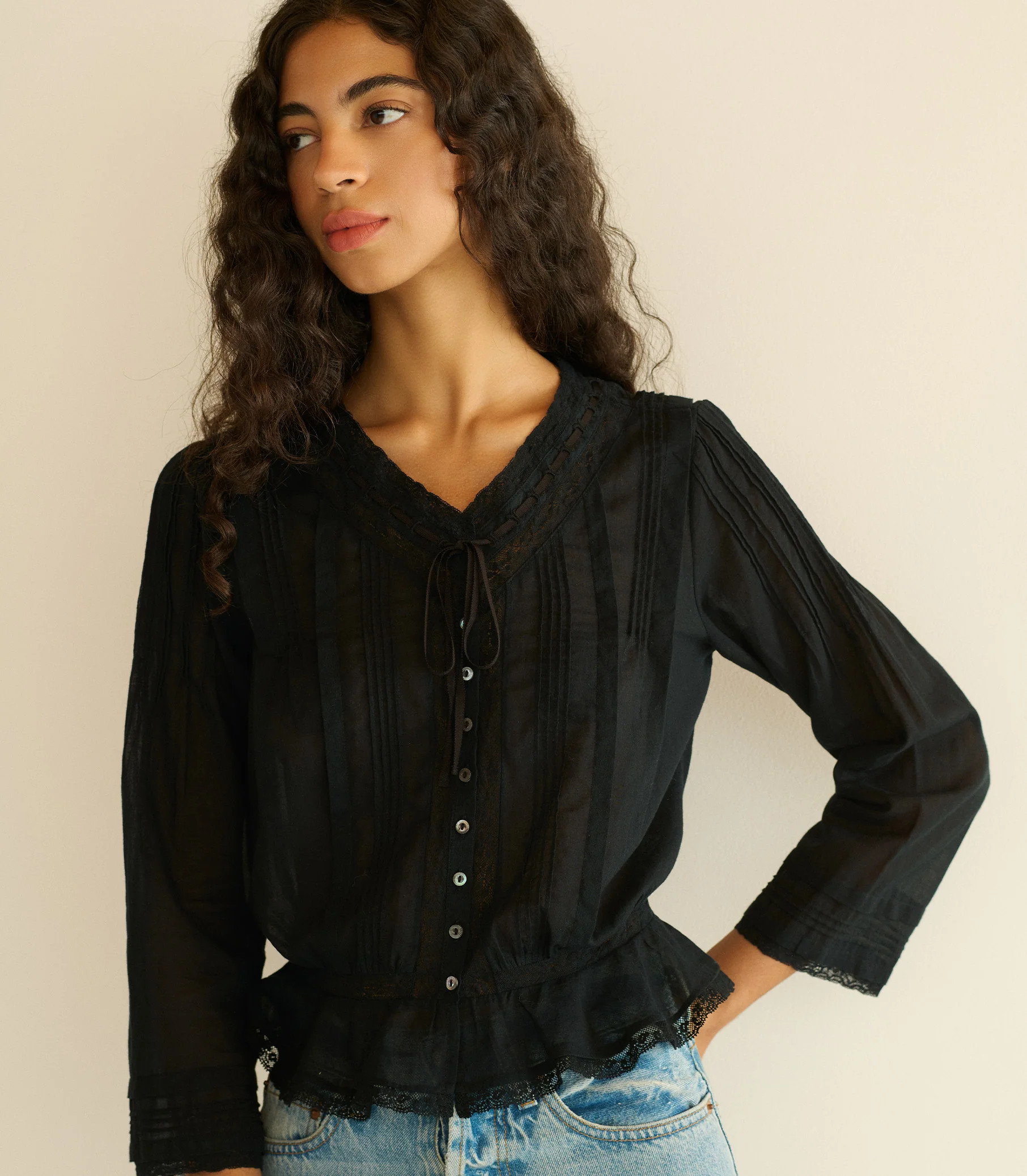Hillock Top - Black | DÔEN | DOEN