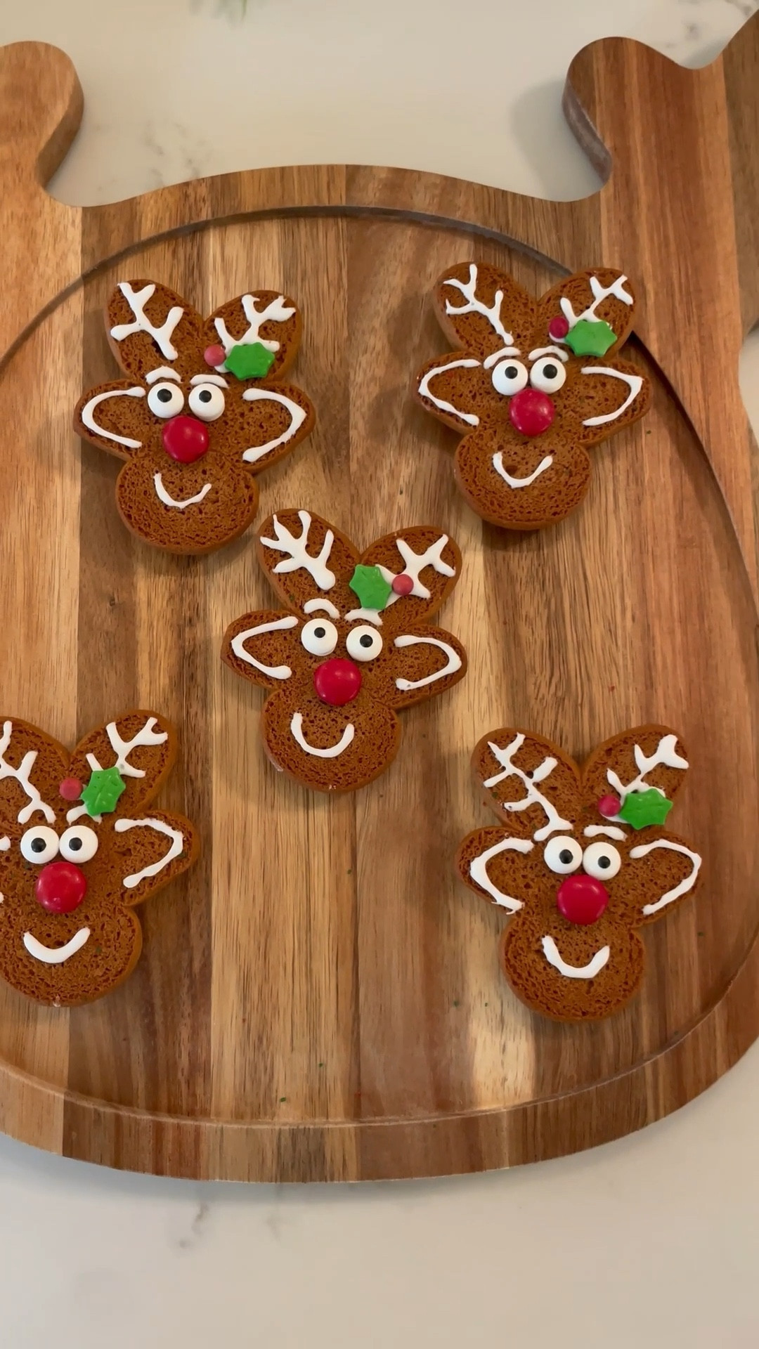 DIY Reindeer Cookies! 🎄 #christmas #diychristmas #LTKHalloween 

#LTKSeasonal #LTKHoliday