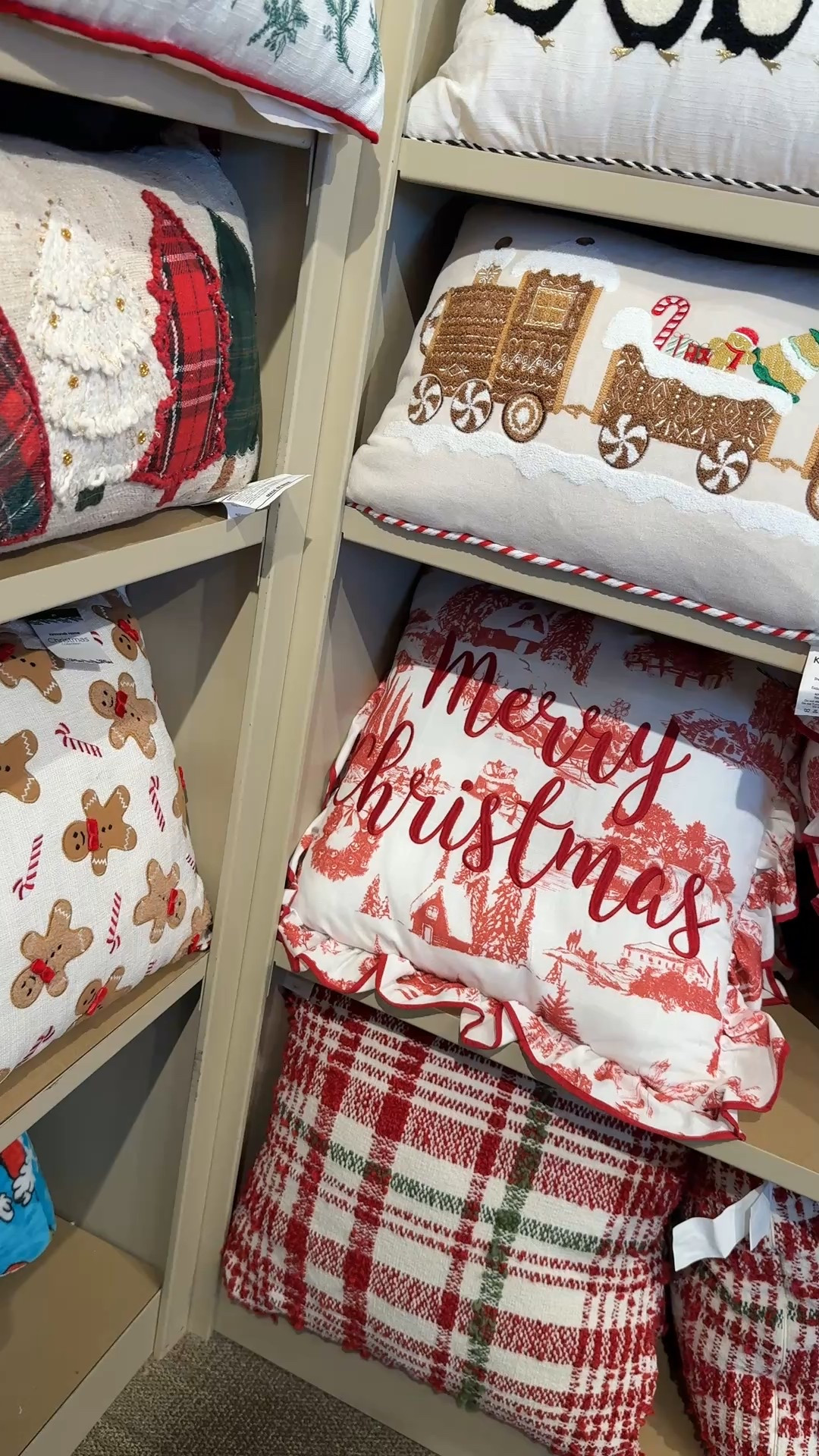 50 % off the cutest Holiday Pillows 

#LTKHome #LTKSeasonal #LTKHoliday
