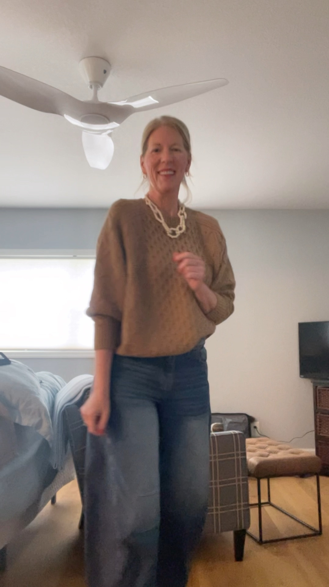 On the go #ootd 

#LTKShoeCrush #LTKFindsUnder100