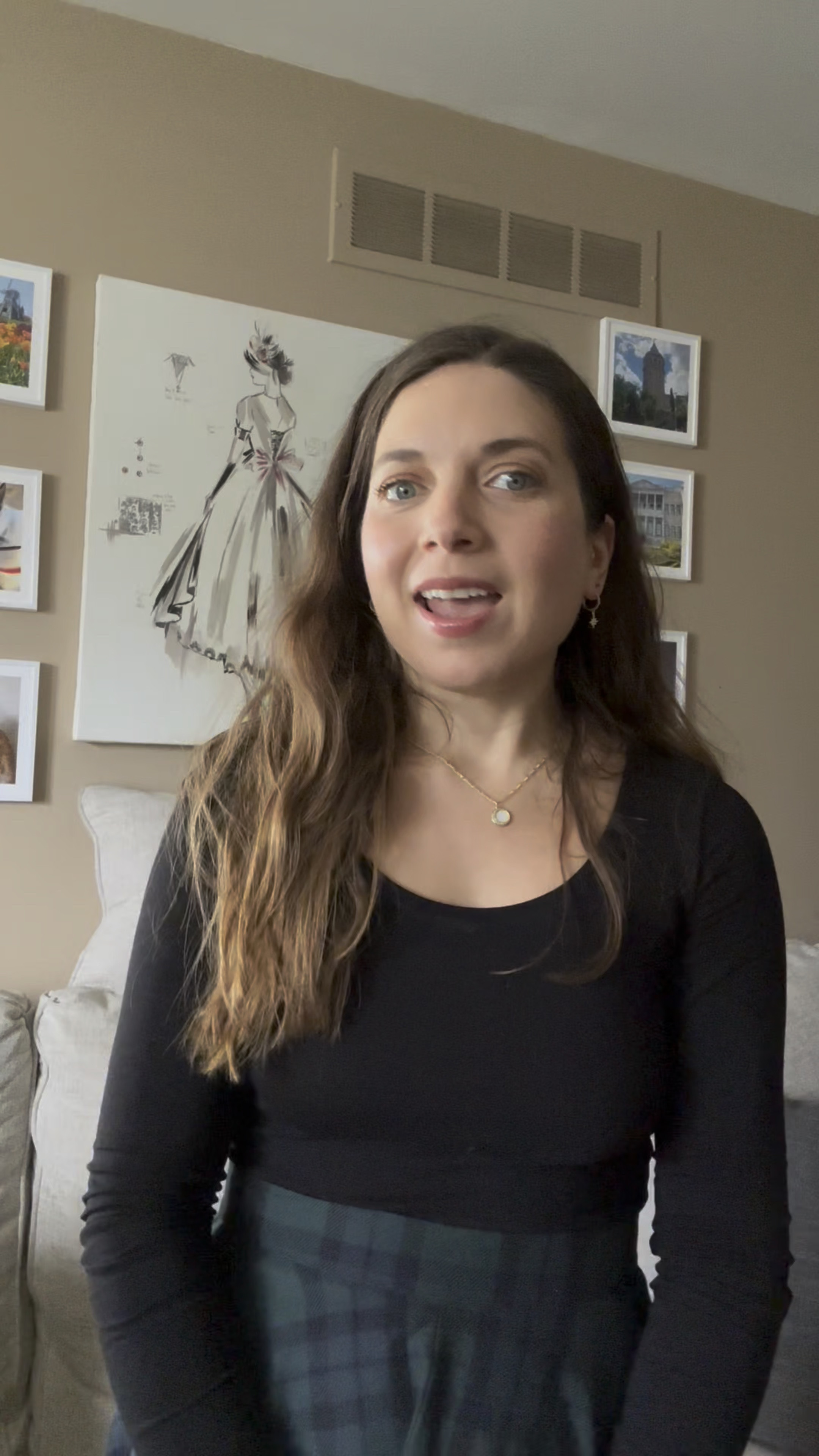 One of my favourite sustainable jewelry brands @analuisany is having their biggest sale of the year! Up to 35% off! Here are some of my favourite pieces you can add to your holiday look! #ad