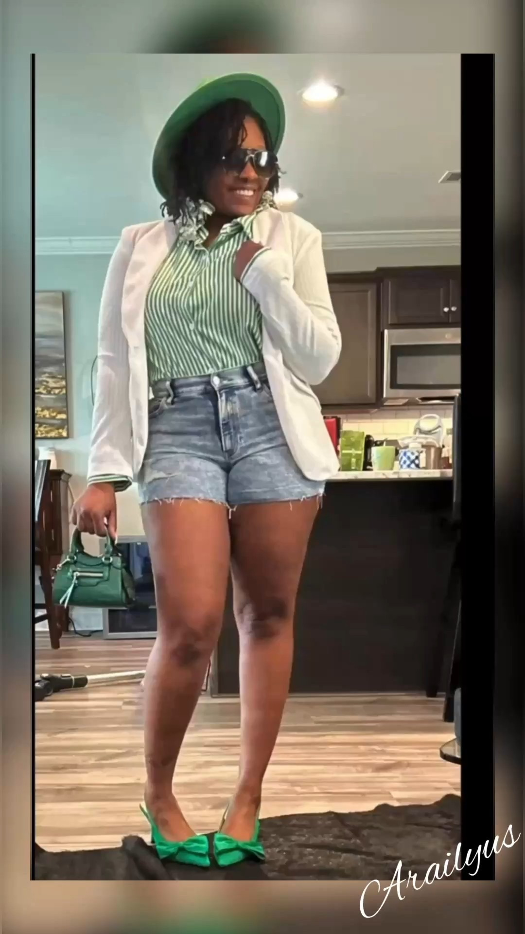 Top is an XL
Blazer is a L

#LTKStyleTip #LTKOver40 #LTKSummerEdit