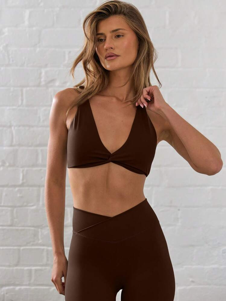 Top deportivo en V  | SHEIN