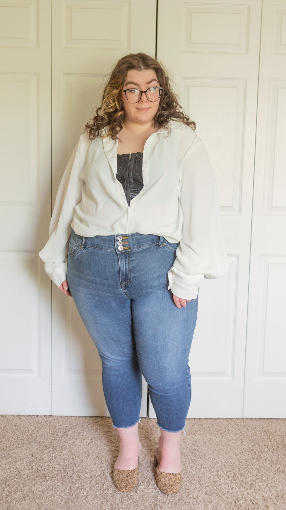 Plus size oversized white button down jeans outfit 

#LTKSeasonal #LTKstyletip #LTKcurves