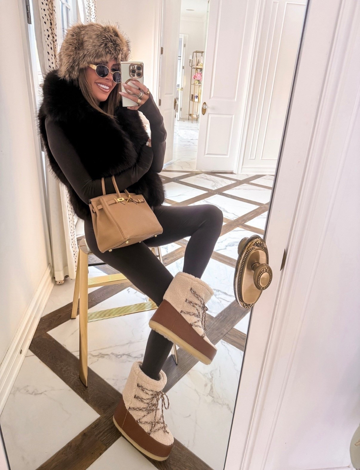 This faux fur vest sold out so quickly,  but I found a similar version! 

Lookalikes, Faux fur vest, Winter Outfit, Winter fashion, Winter finds, Fur vest, brown fur vest, Emily Ann Gemma

#LTKmomlife #LTKootd #LTKSeasonal