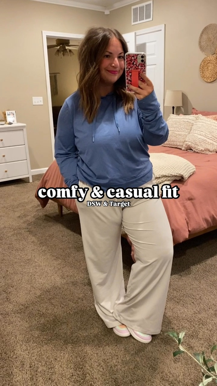 These pants are straight butter. You’ll catch me in them all fall long! Add any comfy top & you’re good to go!

sneakers: wearing kids size, but linking the adult version below as well!
pants: fit true to size // wearing a large
hoodie: fits small // wearing a large (fits like a medium)

#LTKFindsUnder50 #LTKFindsUnder100 #LTKStyleTip