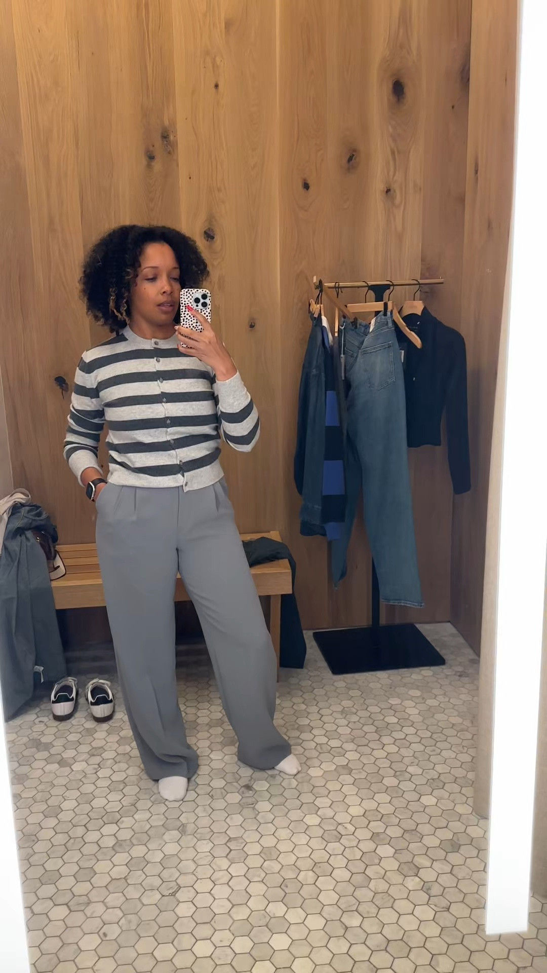 @Aritzia effortless pant is perfect!

#LTKootd #LTKMidsize #LTKOver40