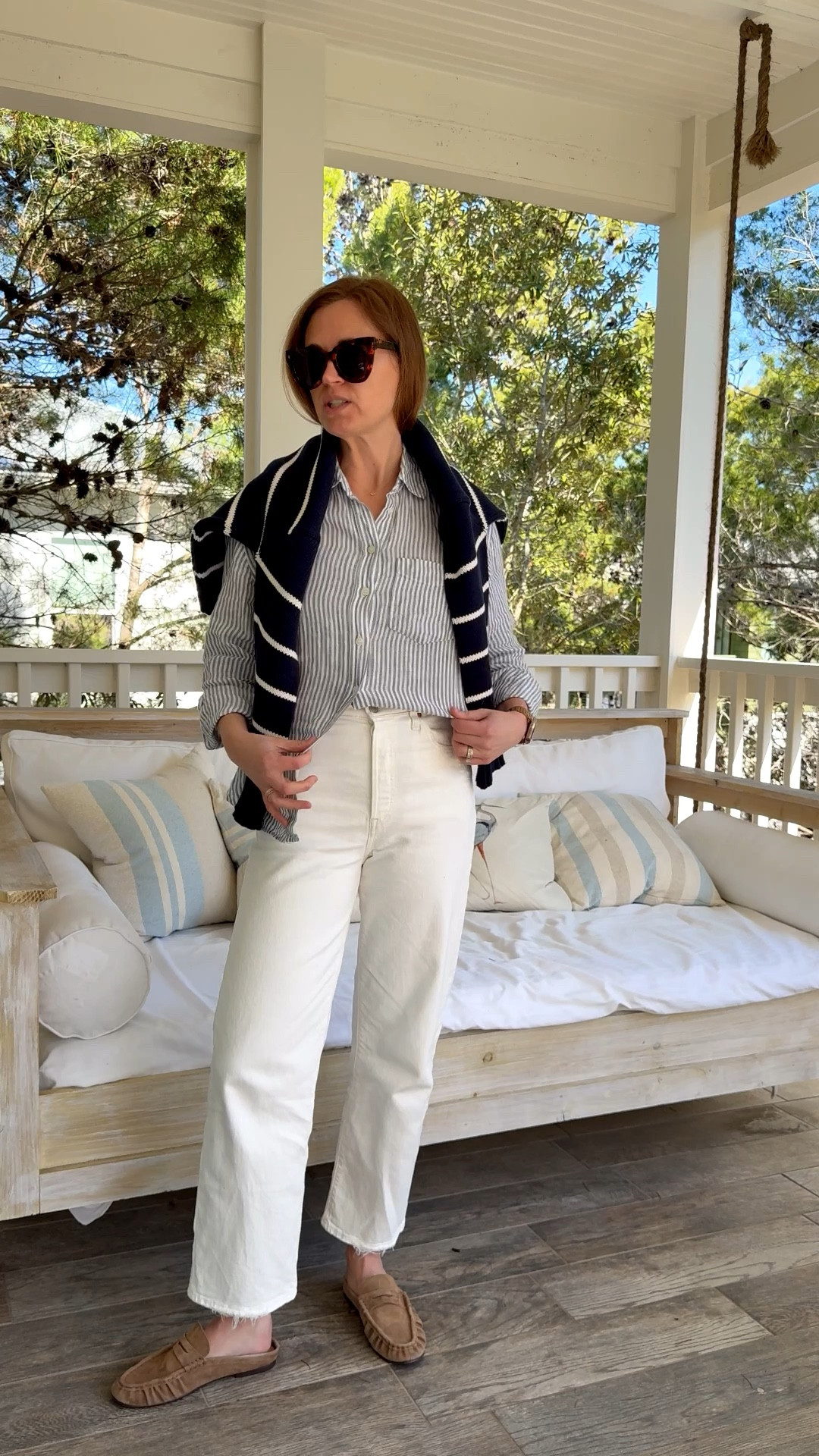 Jeans size 26
Top size XS
Sweater size small

@Levi's @Shopbop @Quince @Steve Madden US 