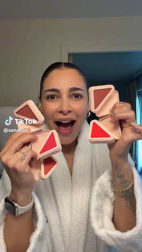 @pradabeauty blush crème à poudre Prada Touch 

#LTKbeauty #LTKeurope #LTKfrance