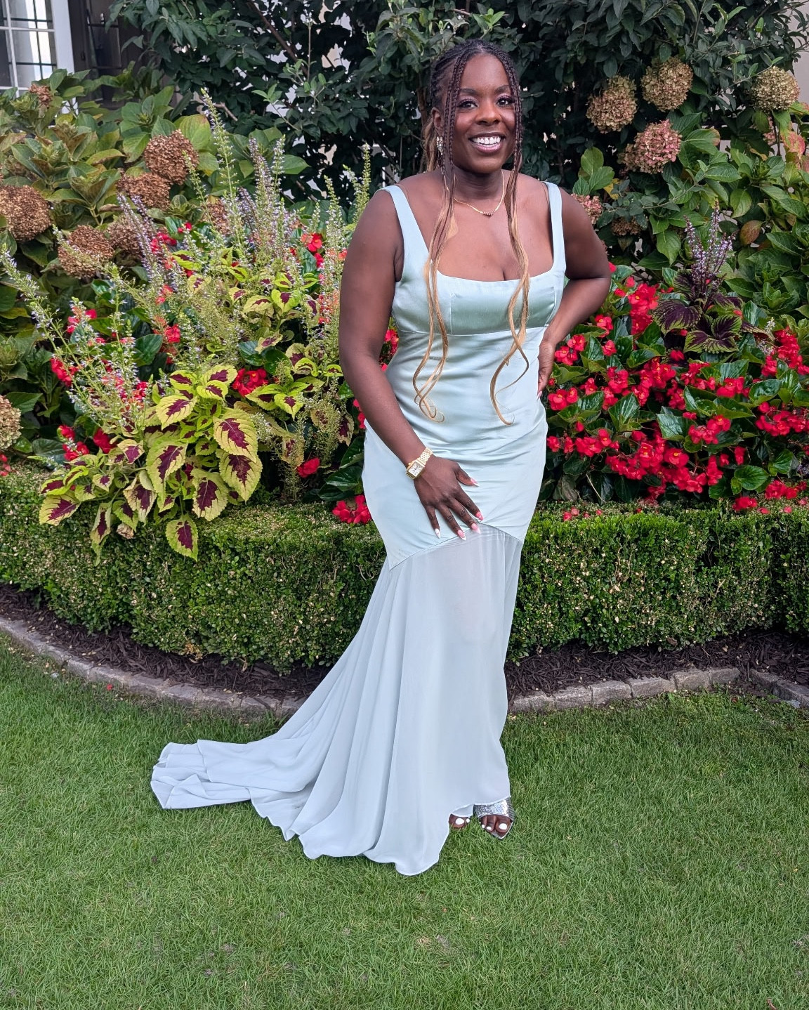 Was Cinderella silent or silenced? 🤫 Feeling like a modern princess in @houseofcb.

#HouseofCB #houseofcbsizing #mermaidgown #bluegown #blacktieweddingguest #fairytalefashion #princesscore #ootn 

#LTKWedding #LTKStyleTip #LTKMidsize