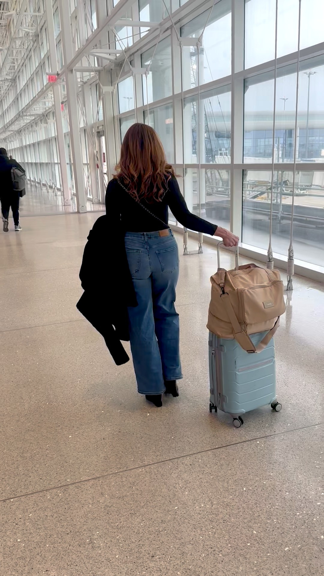 For the girls that jetset in
Effortless style✈️🗺️📸 


#LTKdayinmylife #LTKootd #LTKTravel