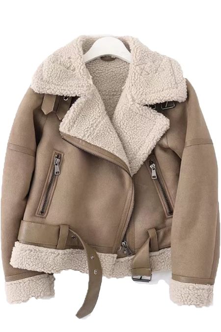 Oversized brown suede jacket, perfect for fall-winter transition 

#LTKstyletip #LTKSeasonal #LTKunder100