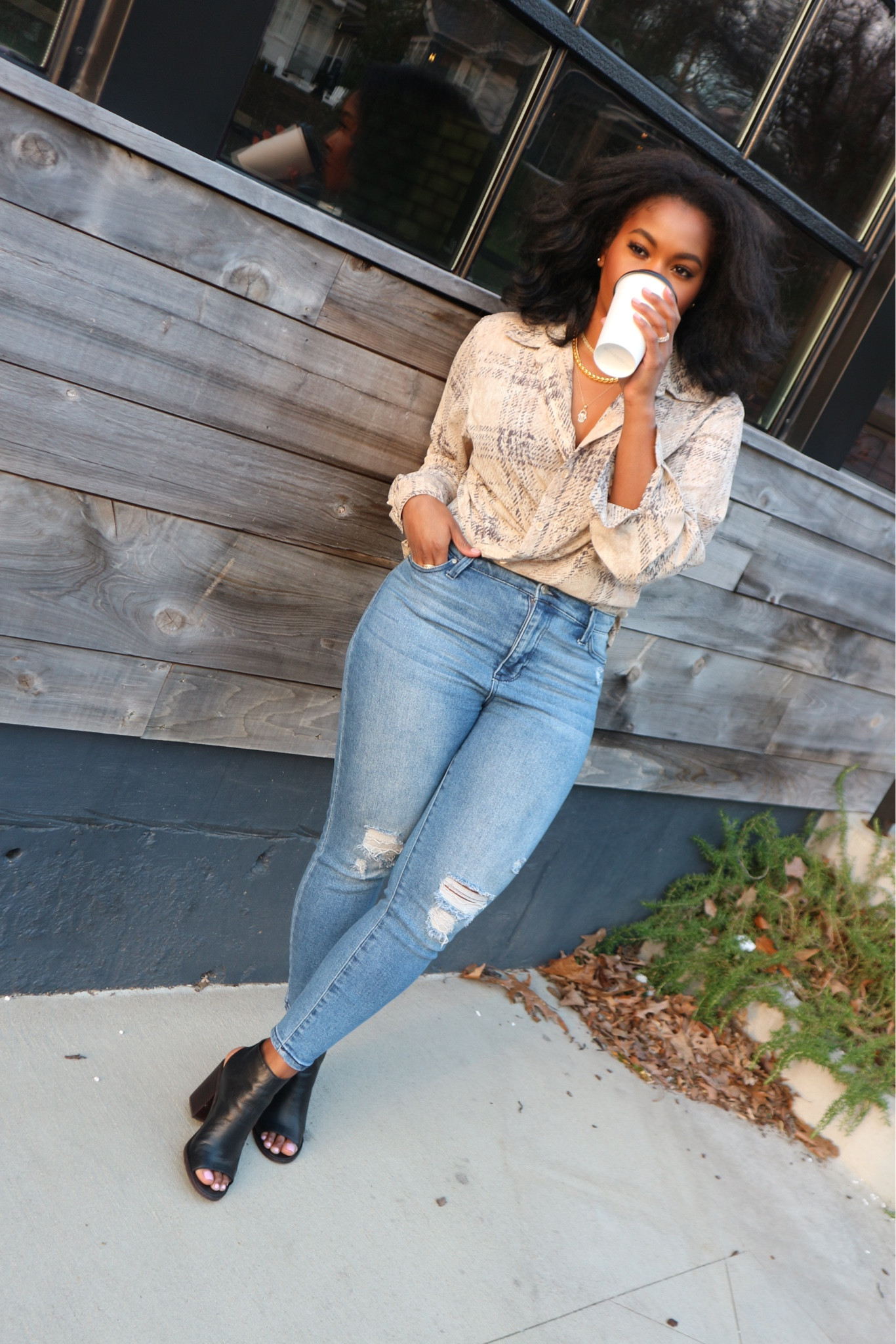 I’m still actively losing weight and not ready to spend 75+ dollars on jeans … BUT .. my fave brand Abercrombie is having a good clearance in their curve love jeans. Linking some of my faves here! 

#LTKstyletip #LTKunder50 #LTKcurves