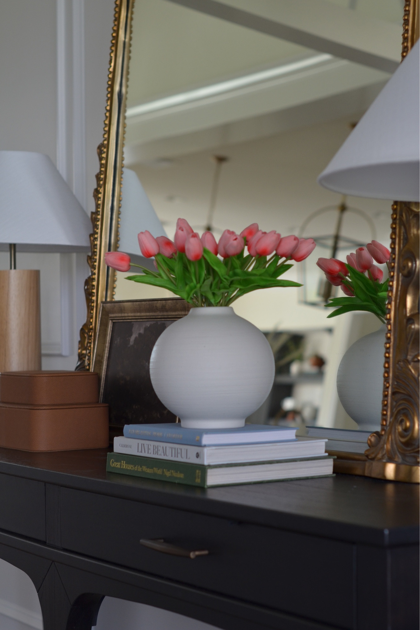 Foyer decor / home decor / home decoration 

Table lamp, console table, coffee table books, decor boxes, artwork, mirror

#LTKhome