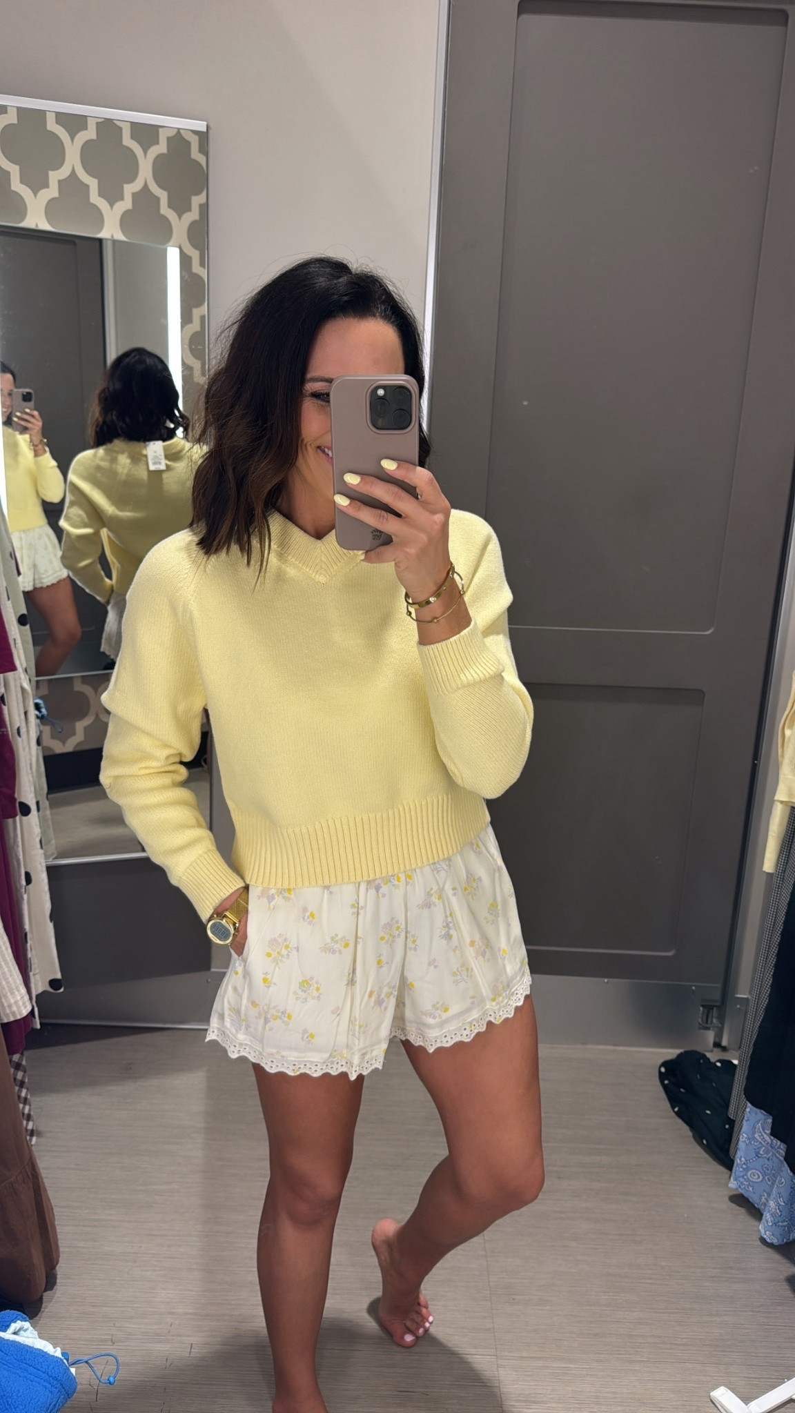 This color just screams spring 💛 The cutest lightweight sweater and floral shorts combo from Target — perfect for casual spring outfits, everyday wear, and warm weather days. (wearing a small)

#targetstyle #springoutfit #casualspringoutfit #floralshorts #everydaystyle #springfashion #ltkstyle #ltkfashion


#LTKmomlife #LTKOver40 #LTKPetite