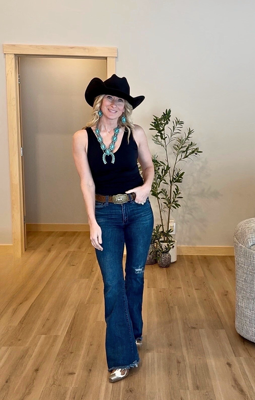 Cowgirl, but make it effortless 🤠✨ Sharing all the details on this western-inspired outfit—these pieces are SO easy to mix & match. Runs true to size (wearing a small)!

#LTKFestival #LTKootd #LTKSeasonal