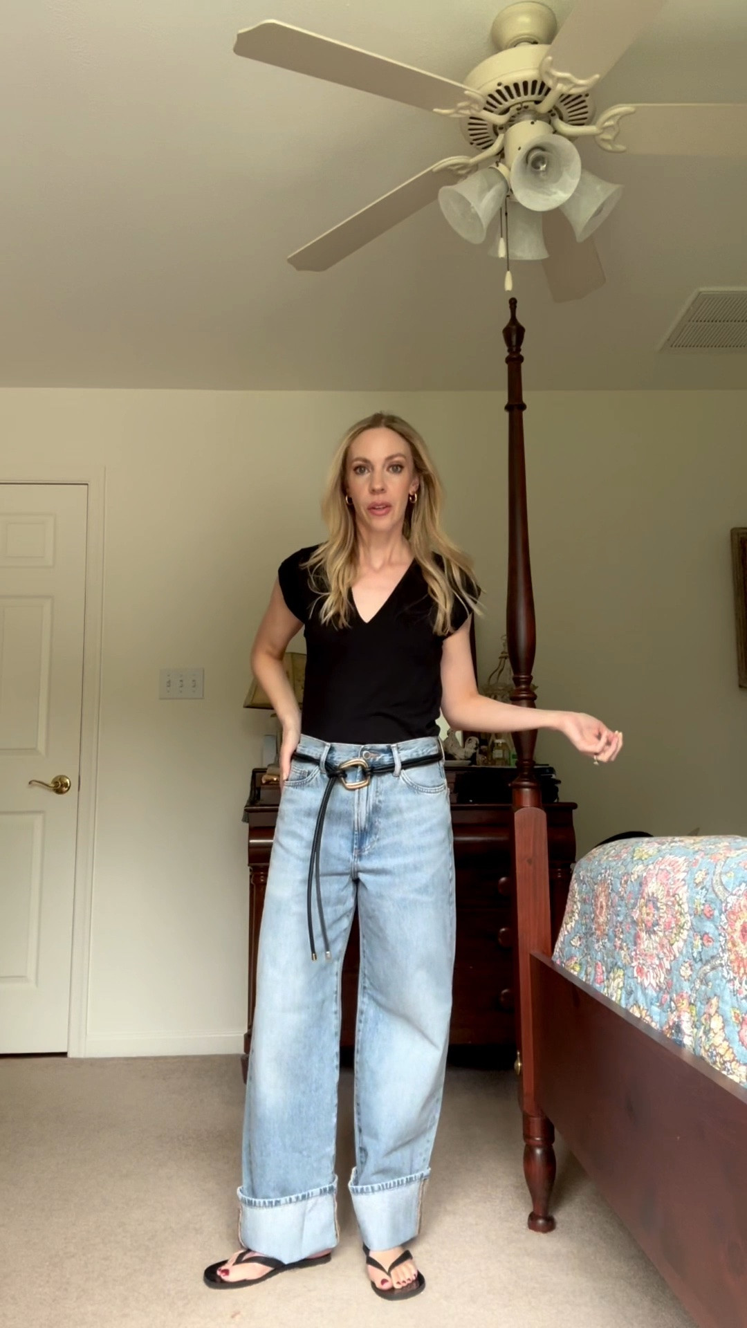 These cuffed baggy jeans from @Zara are my new favorite! Under $100. Wearing size 2

#LTKSeasonal #LTKOver40 #LTKgrwm