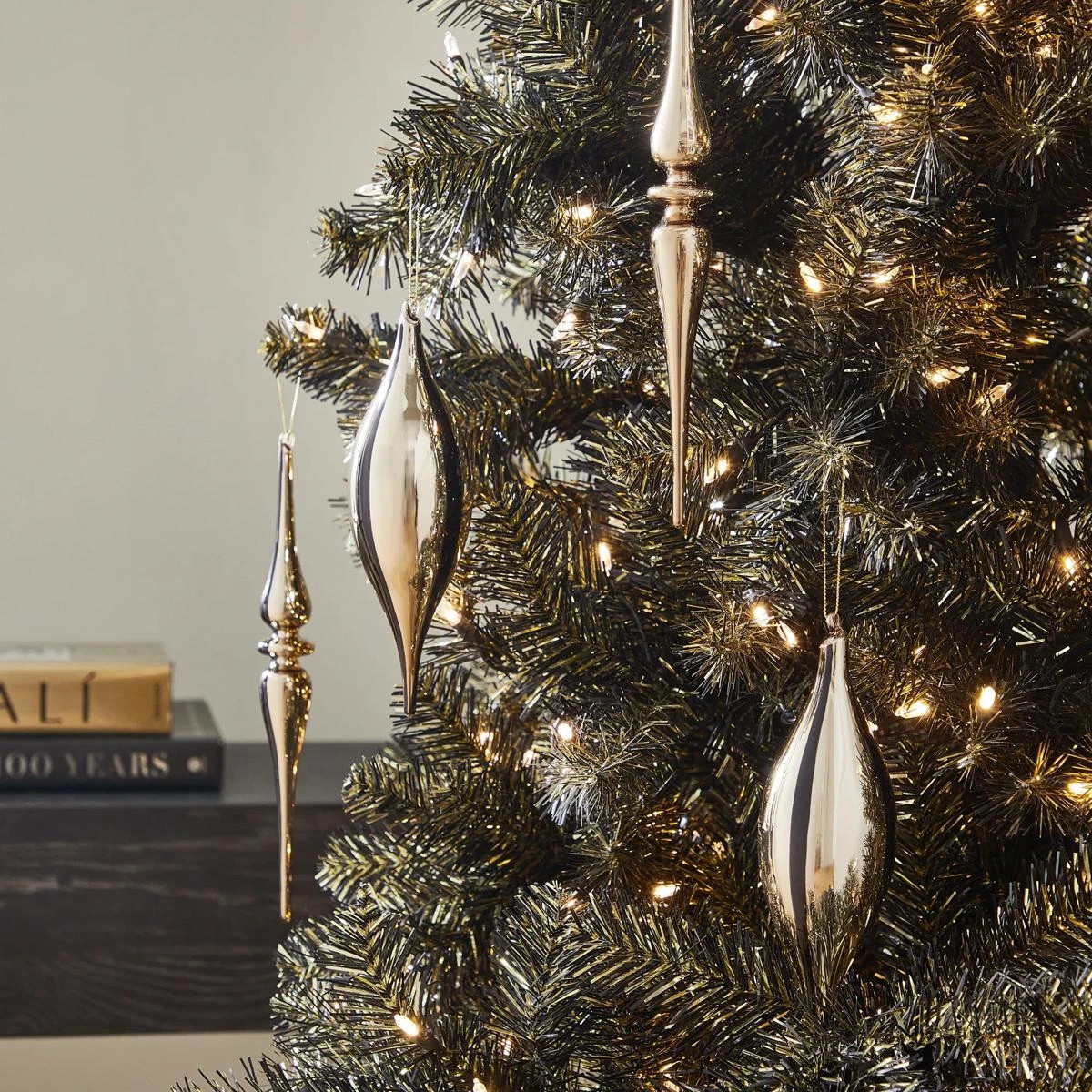 Gold Stripe Finial Ornament - Set of 4 | Z Gallerie