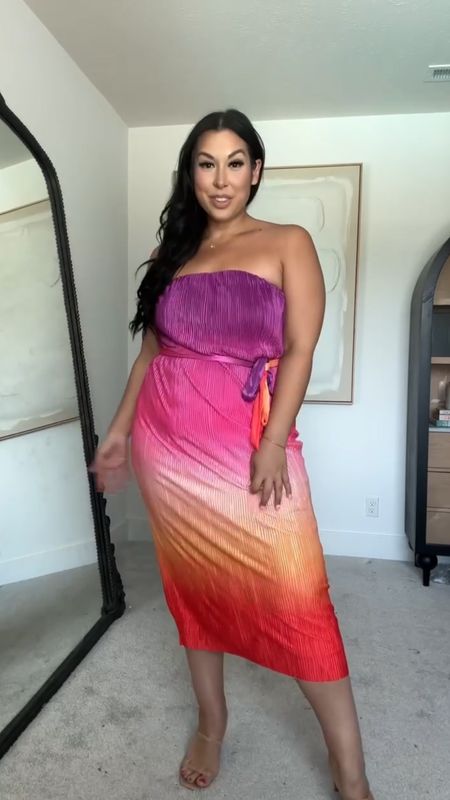 Midsize summer dress from Petal and Pup 🌸

curvy style, colorful summer outfit, ombré dress, strapless dress, vacation outfit, beach outfit

#LTKTravel #LTKSeasonal #LTKMidsize