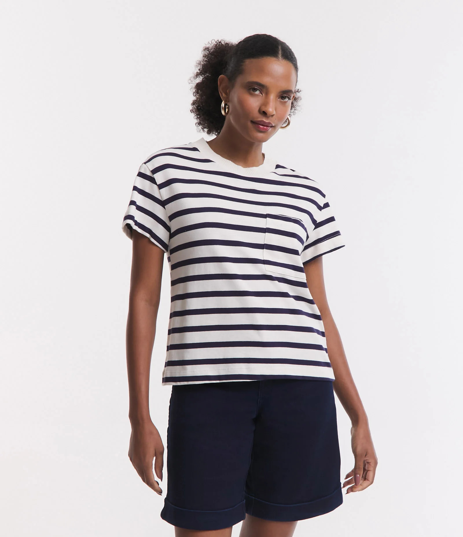 Blusa Manga Curta em Meia Malha Listrada com Bolso Azul/Off White - Lojas Renner | Renner (BR)